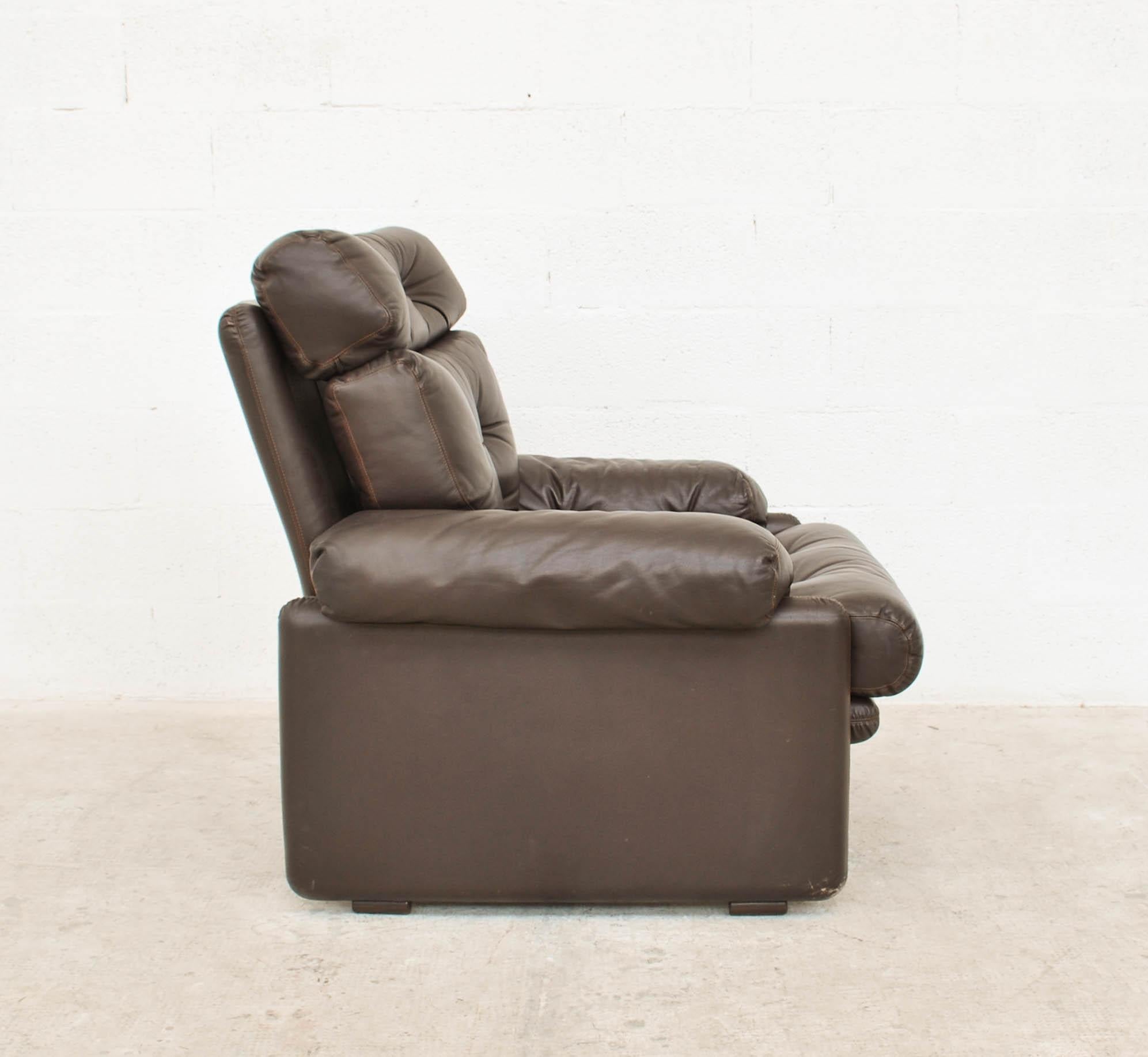 70s
Design Afra e Tobia Scarpa
Producer B&B Italia
Coronado high back armchair
color dark brown
Good condition:
barely used with minimal signs of aging and wear
Dimensions: L 90 cm - D 80 cm - H 78 cm.
 
