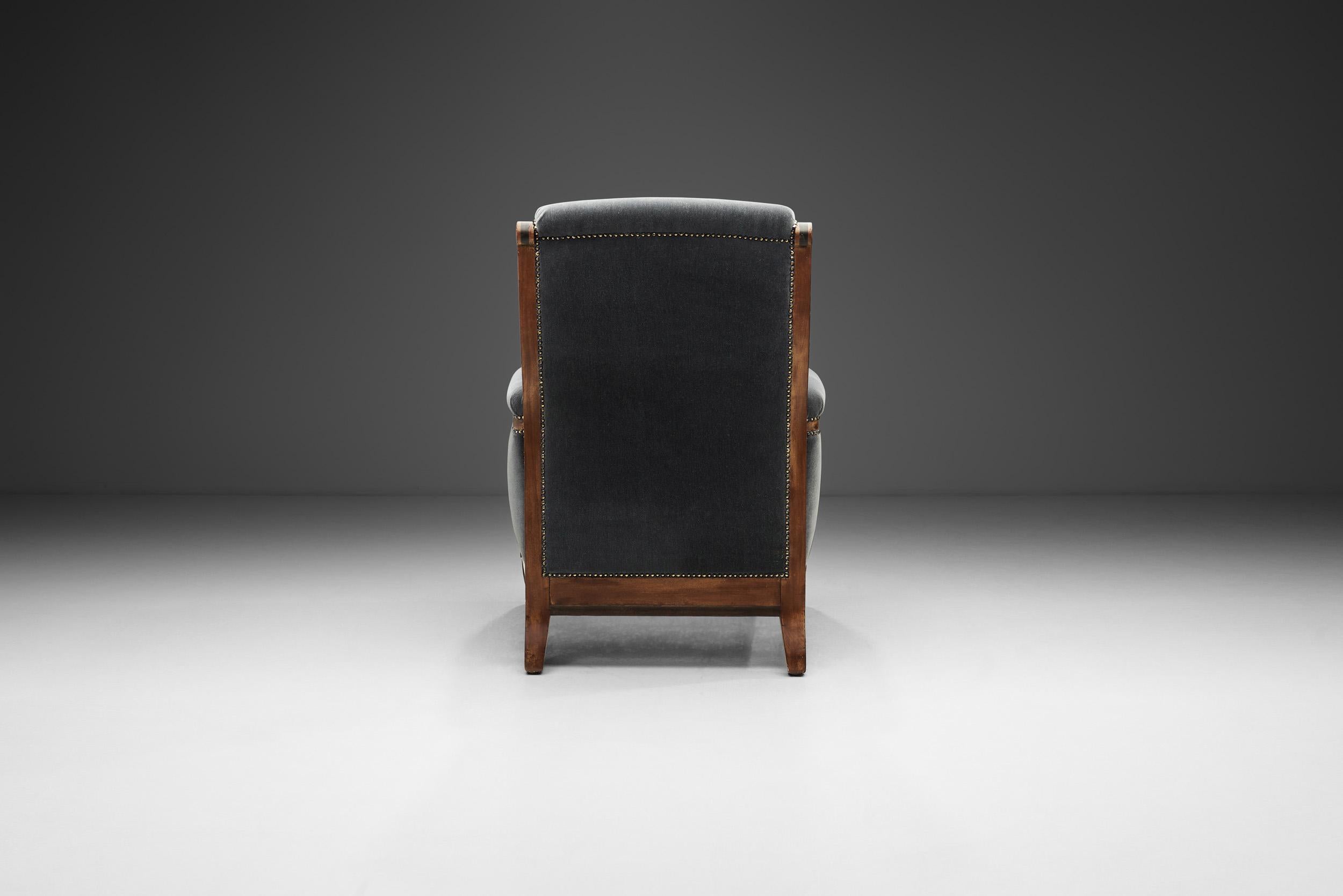 Sedia da salotto Art Deco con schienale alto ed elementi in ottone, Francia, circa 1930 In condizioni buone in vendita a Utrecht, NL