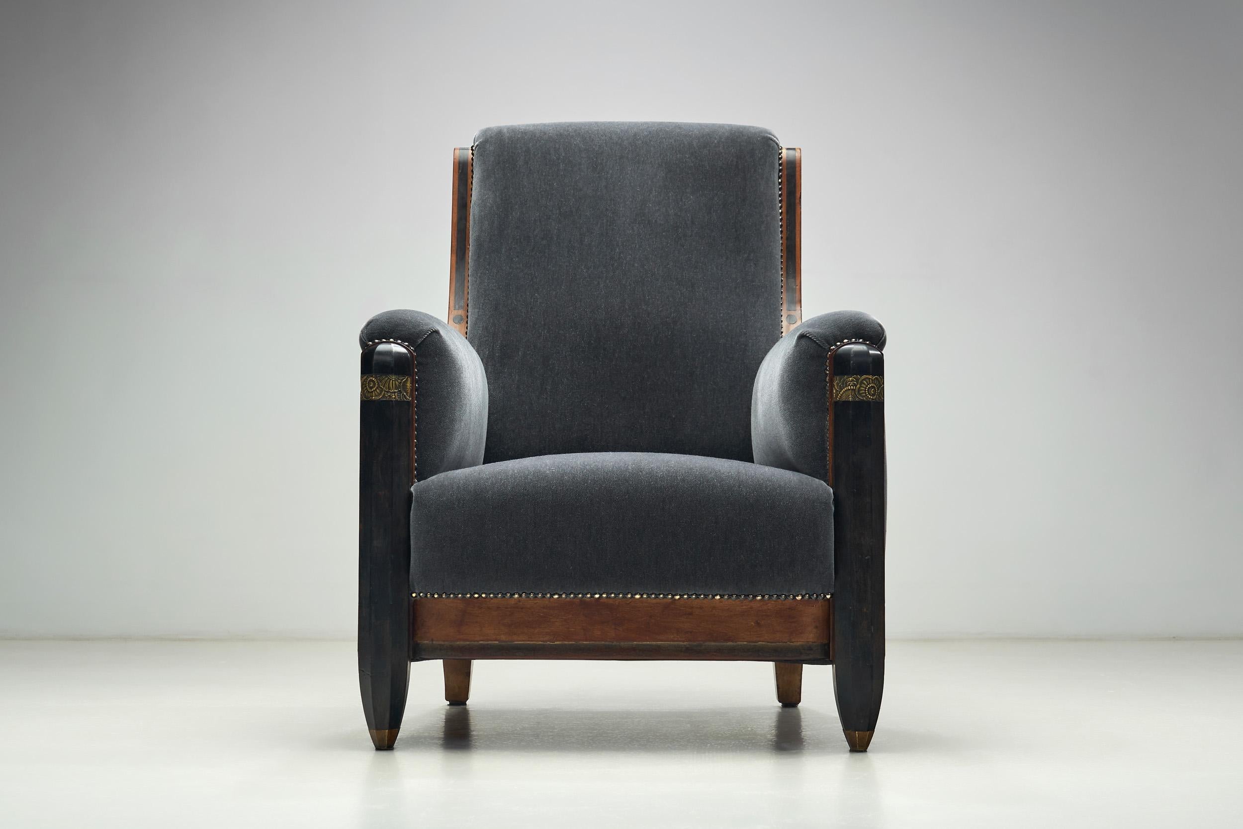Ottone Sedia da salotto Art Deco con schienale alto ed elementi in ottone, Francia, circa 1930 in vendita