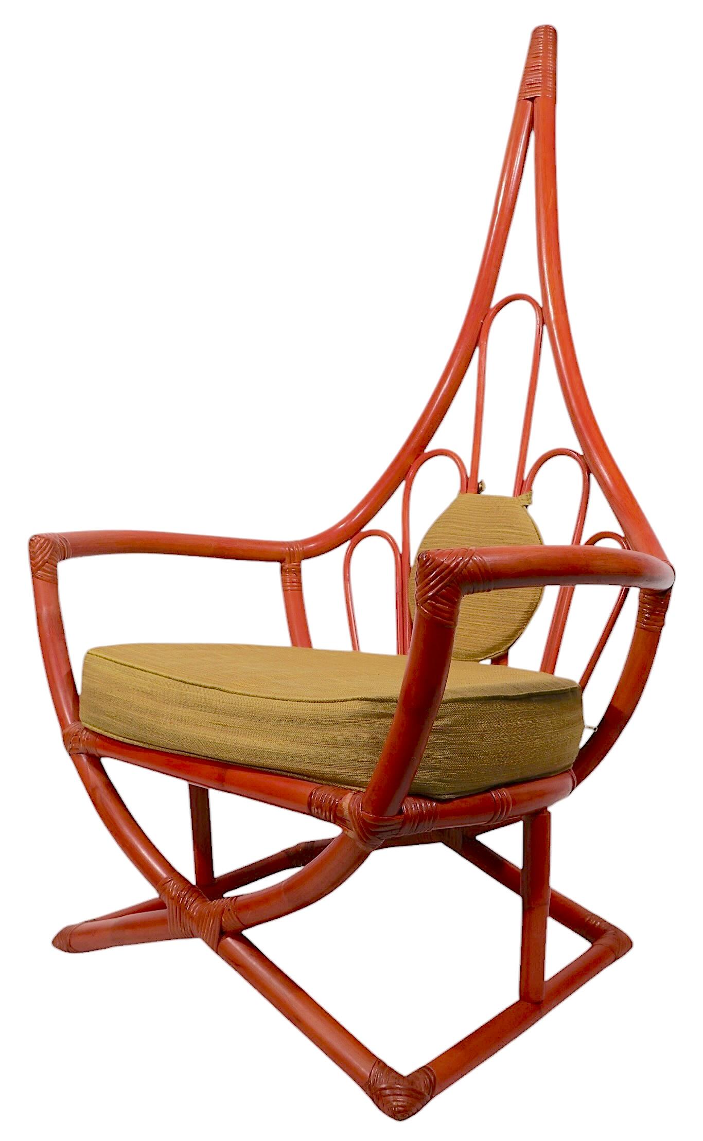 Silla de salón con respaldo alto de bambú de Henry Olko para Willow Reed c. 1970's Regencia de Hollywood en venta