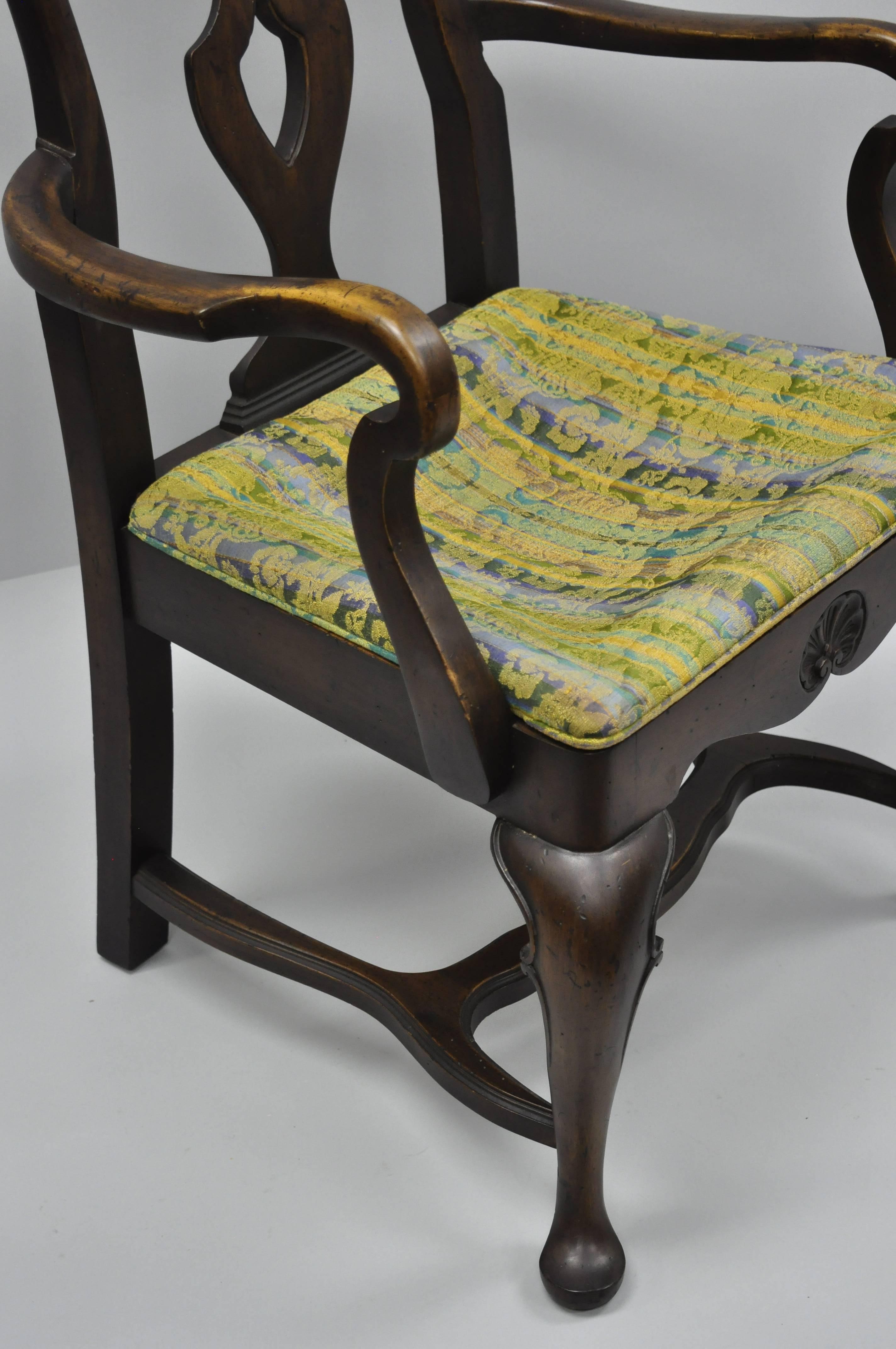 Esszimmerstühle mit hoher Rückenlehne im italienischen Barock- oder schwedischen Rokoko-Stil, ein Paar (Stoff) im Angebot