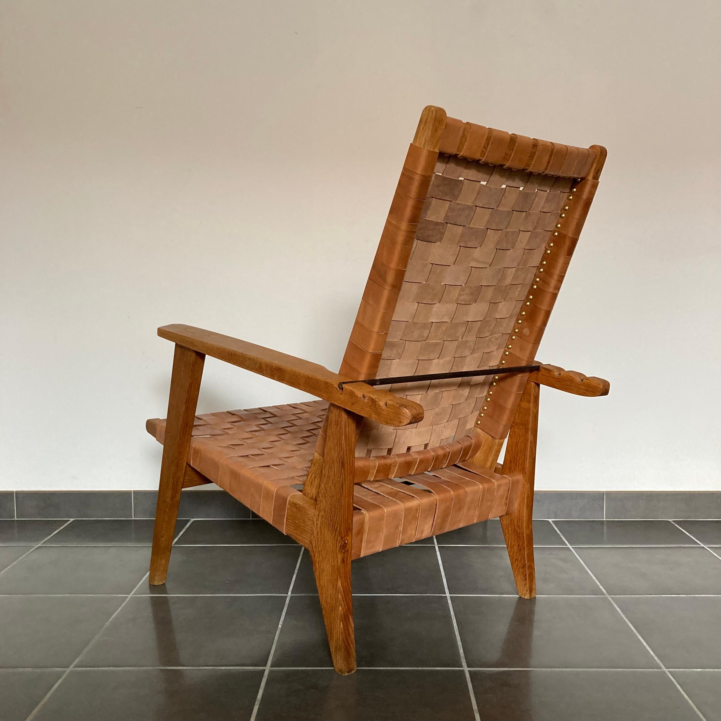 High Back Lounge Chair, Leather Webbed & Solid Oak Wood in the Style of J. Risom For Sale 3