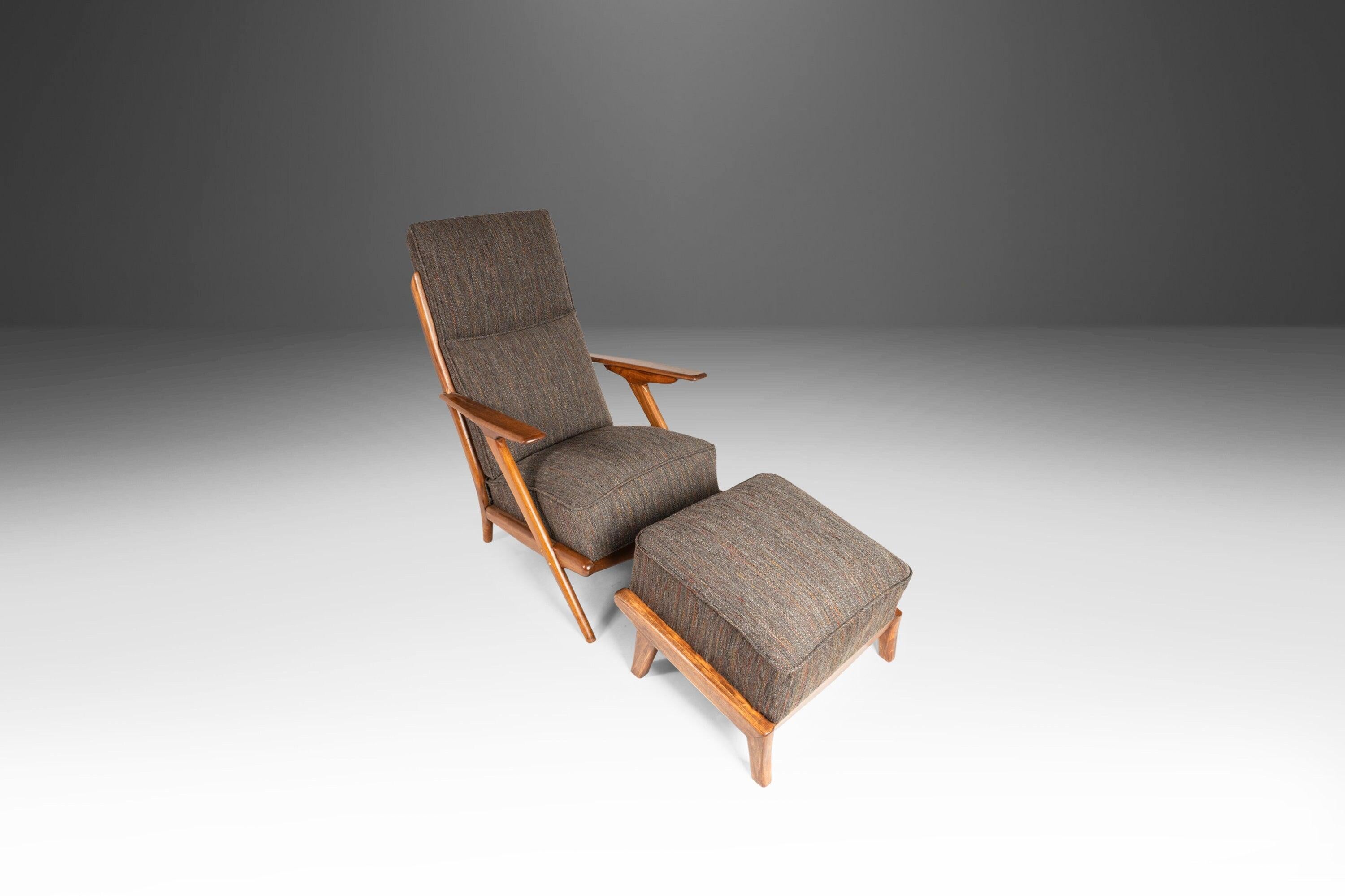 American High Back Lounge Chair & Ottoman After Hans Wegner in Knoll Fabric, USA, c. 1960 For Sale