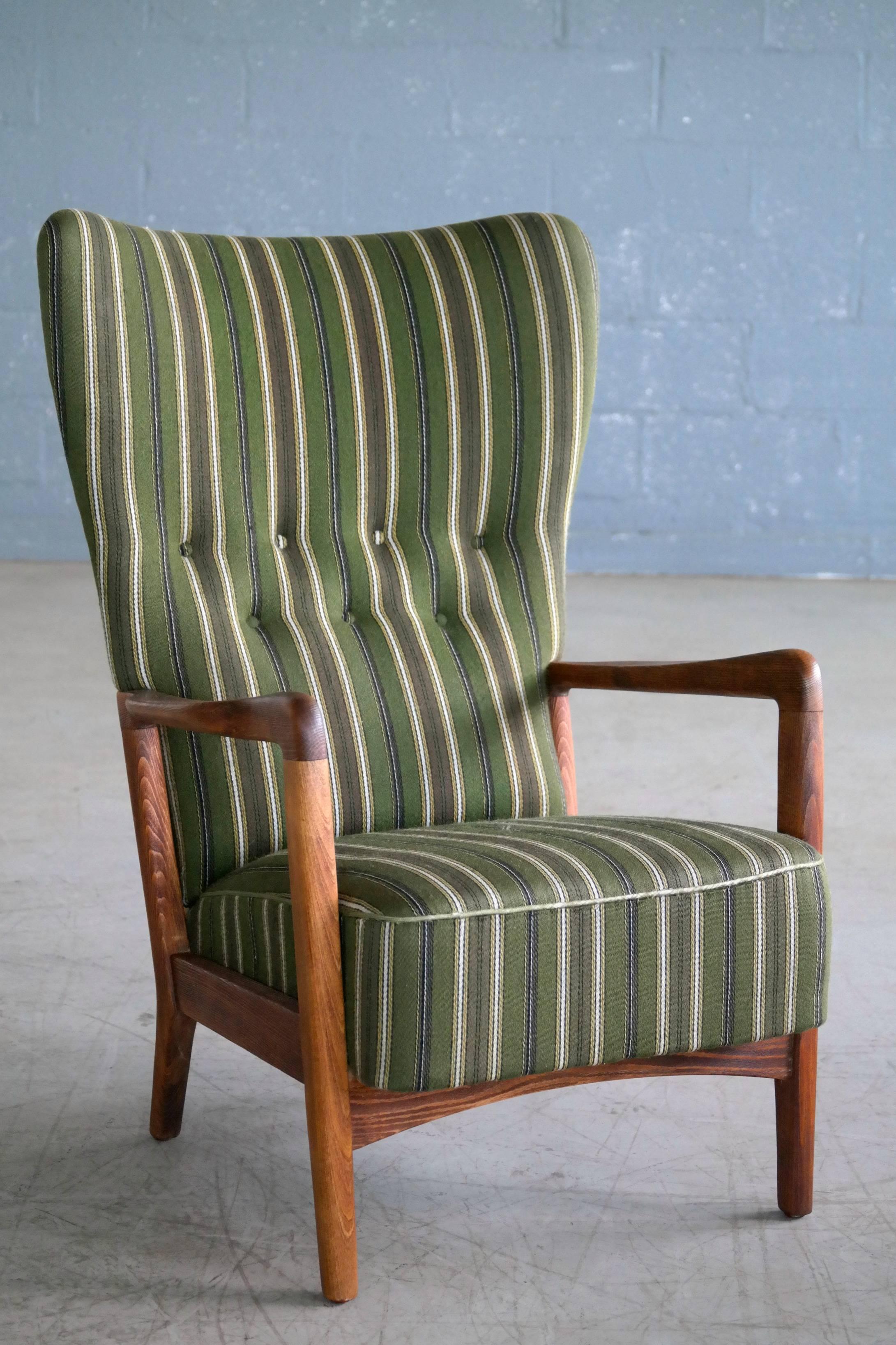 High Back Open-Arm Lounge Chair by in Oak Fritz Hansen Danish Midcentury In Good Condition In Bridgeport, CT