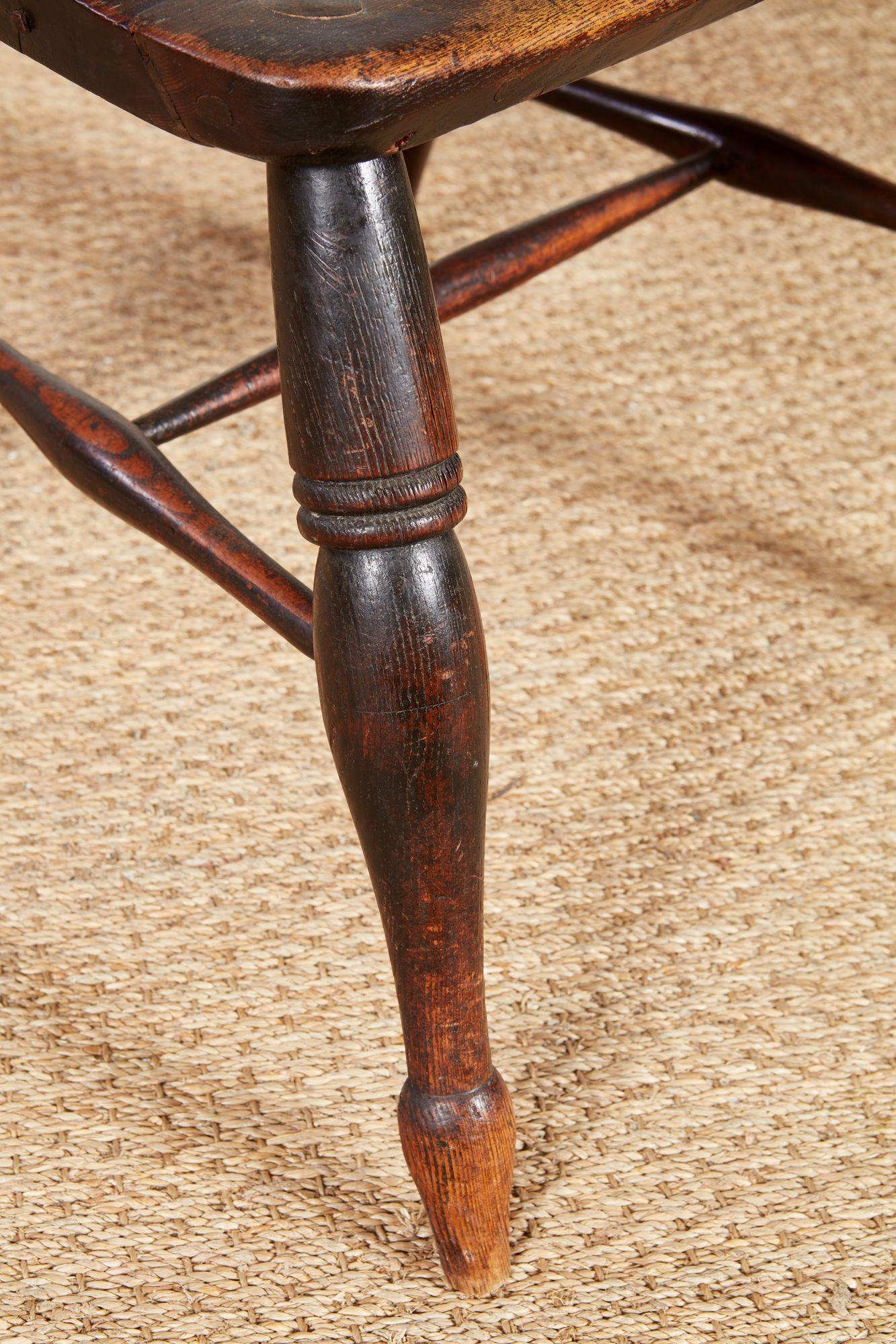Poltrona Windsor con schienale alto in vendita 5