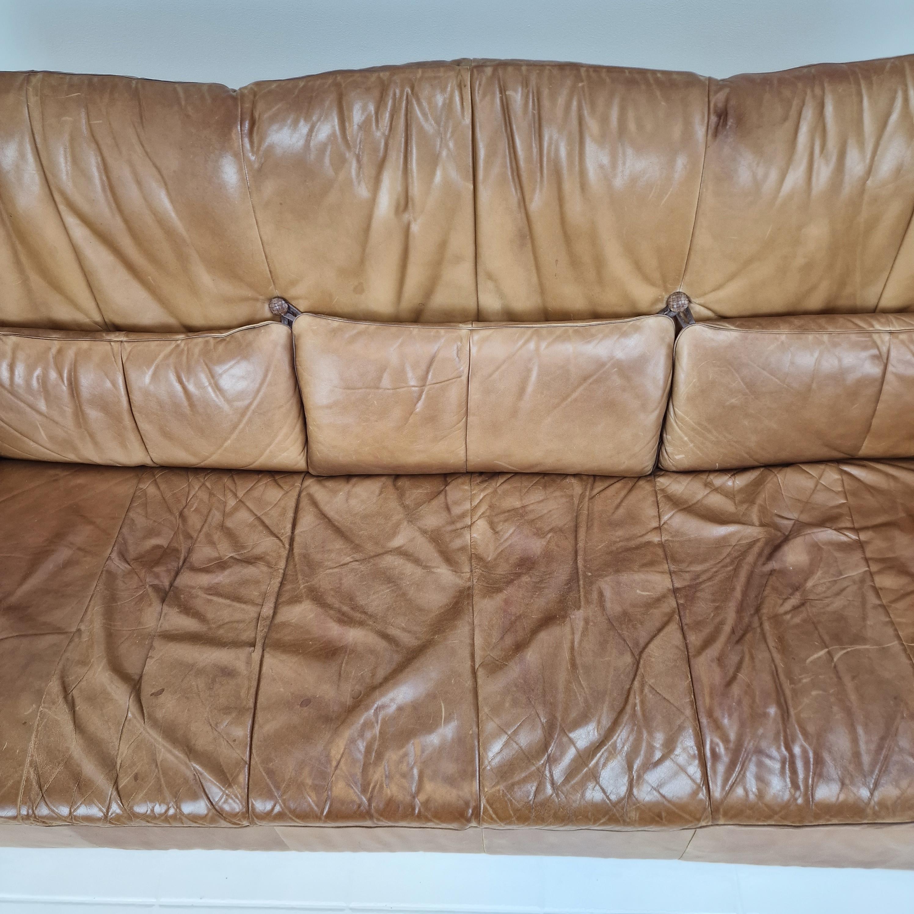 Sofa mit hoher Rückenlehne von Gerard van den Berg für Montis aus cognacfarbenem Leder, 1980er Jahre im Angebot 4