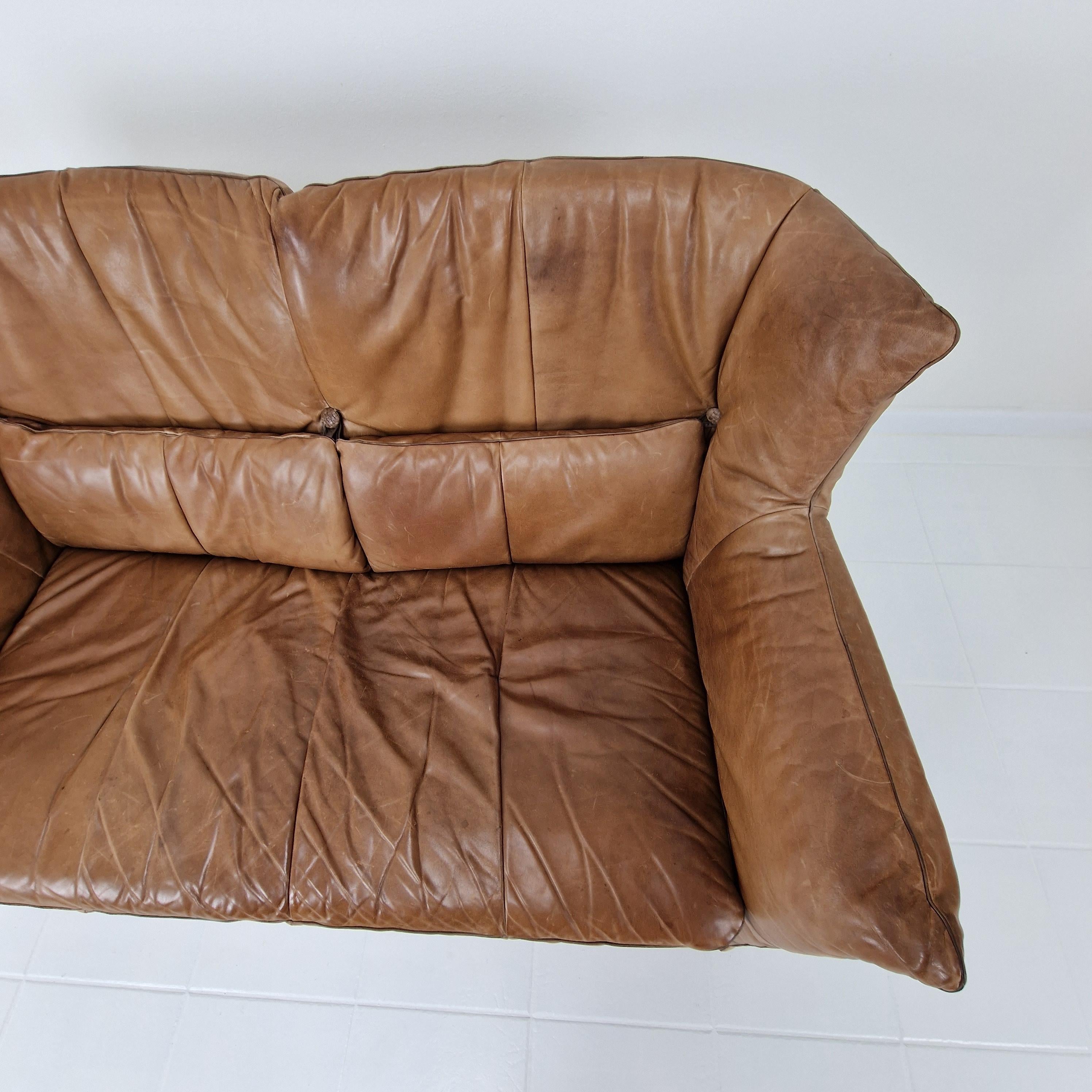 Sofá de respaldo alto de Gerard Van Den Berg para Montis en cuero coñac, años 80 en venta 2