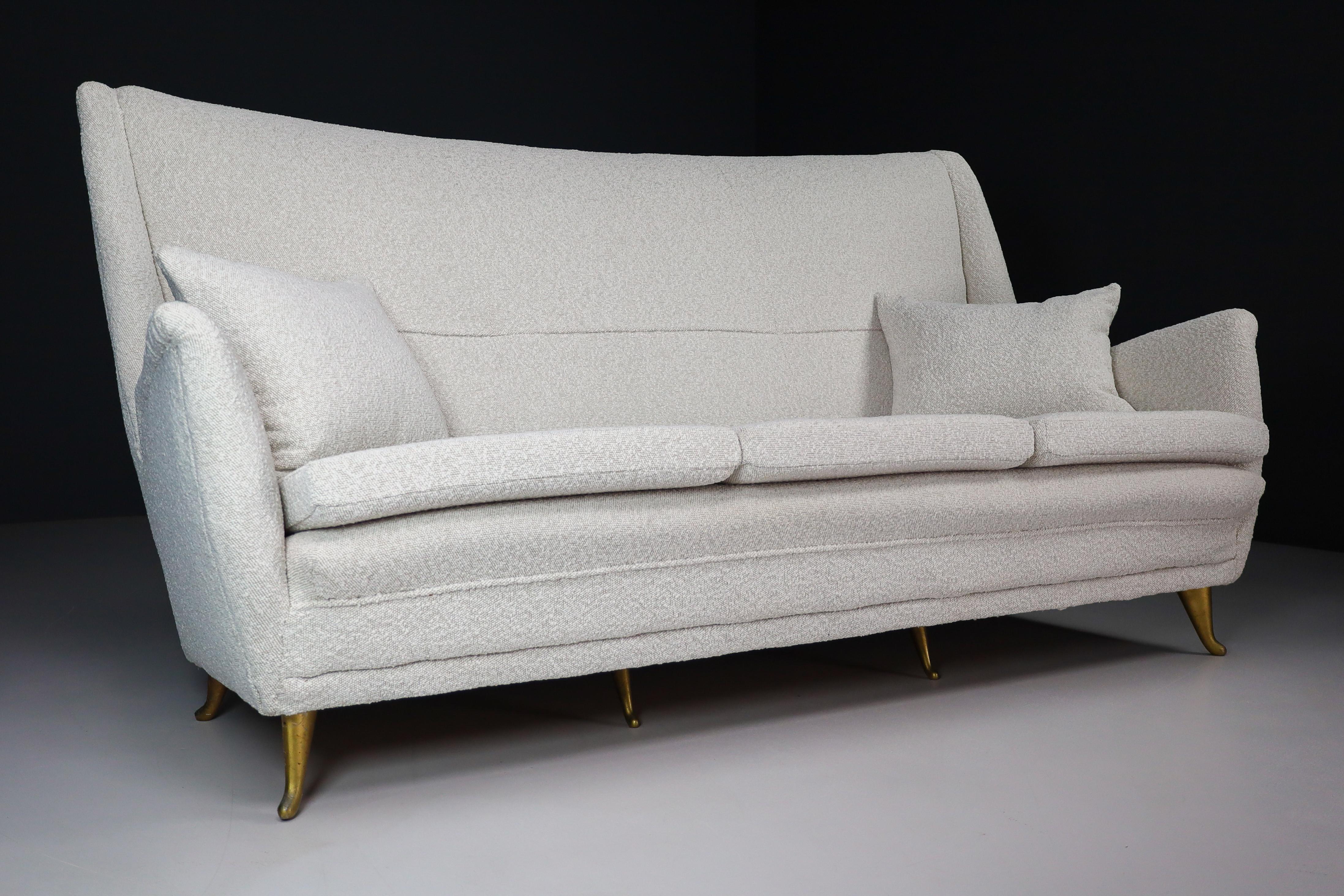 20th Century High Back Sofa By Gio Ponti For ISA Bergamo in Bouclé Fabric Upholstery 1950s For Sale