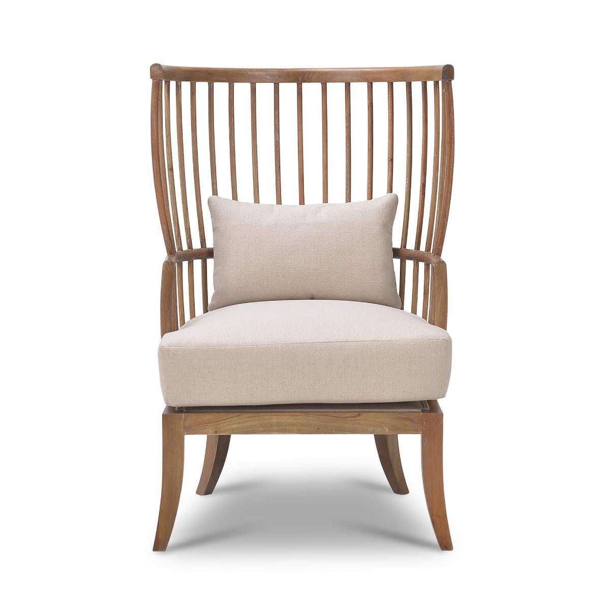 Un mélange saisissant d'artisanat traditionnel et de confort moderne. Cet élégant fauteuil est doté d'un dossier à fuseau haut distinctif fabriqué en bois massif, offrant à la fois durabilité et esthétique sophistiquée. Le cadre, qui présente une