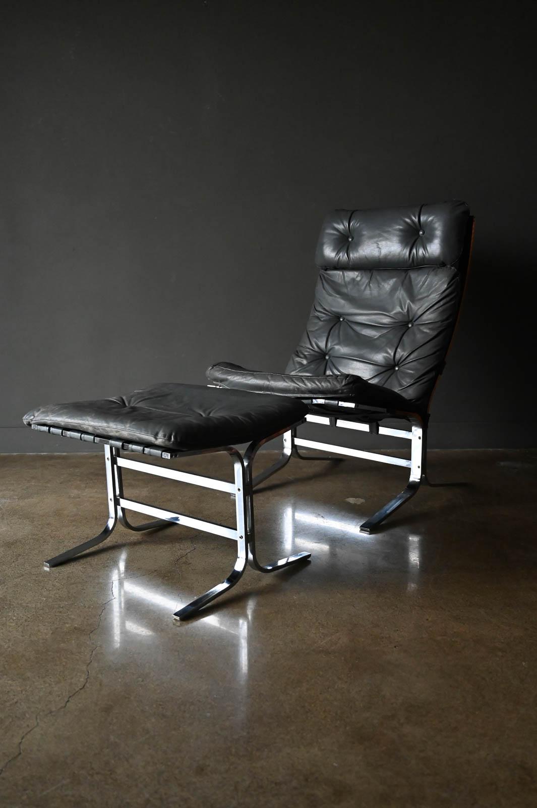 Mid-Century Modern Chaise Siesta à haut dossier avec cadre en acier et cuir gris, vers 1970 en vente