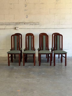 Set di 8 sedie da pranzo in legno con schienale alto e rivestimento verde, stile vintage