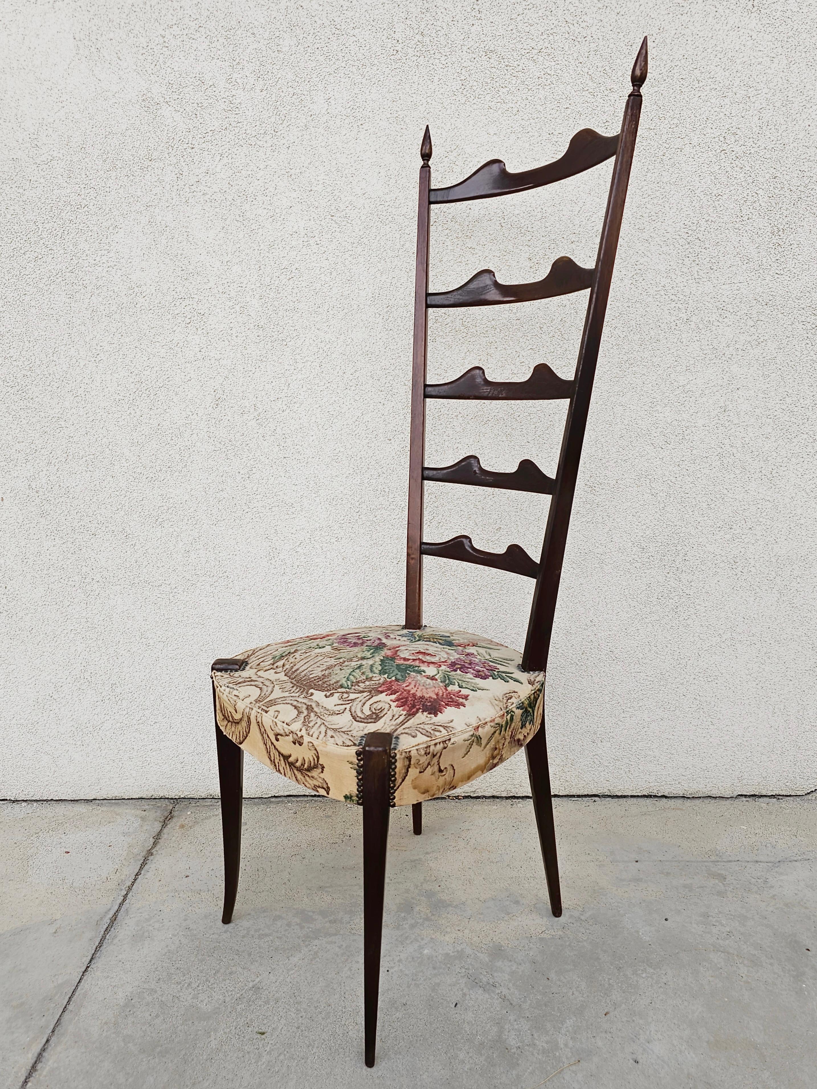 Sillas Chiavari de Respaldo Alto realizadas en Caoba por Paolo Buffa Pareja, Italia Años 50 en Bastante bueno estado para la venta en Beograd, RS