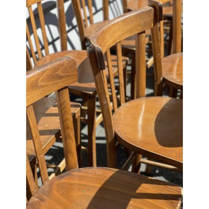 Sedia alta da bistrot di Baumann, anni '60
 
 Design vintage
 ! Altezza della seduta 56 cm / sgabello alto!
 Provenienti da uno stock di Bistrot del 1960 circa, in buone condizioni generali, nella loro patina originale, sarà semplicemente necessario