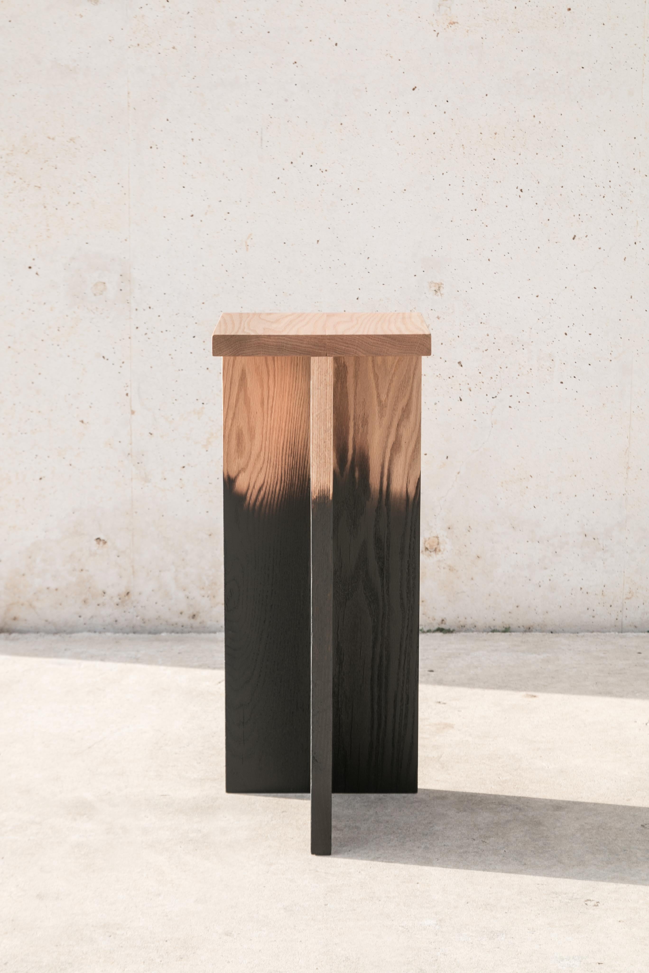 High Burnt Oak Stool by Daniel Elkayam In New Condition For Sale In Geneve, CH