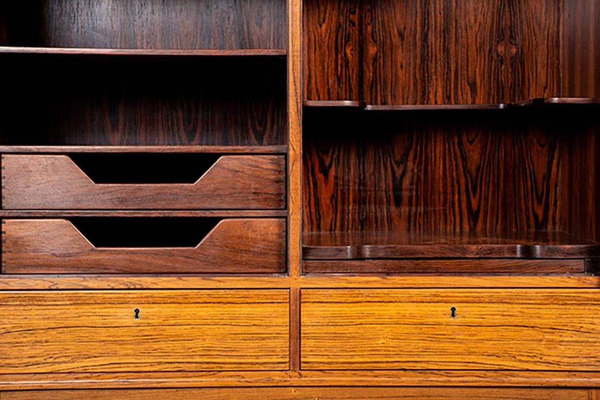 High cabinet, Bar, Danish in rosewood model 6201 by Hans Olsen 1960. For Sale 4