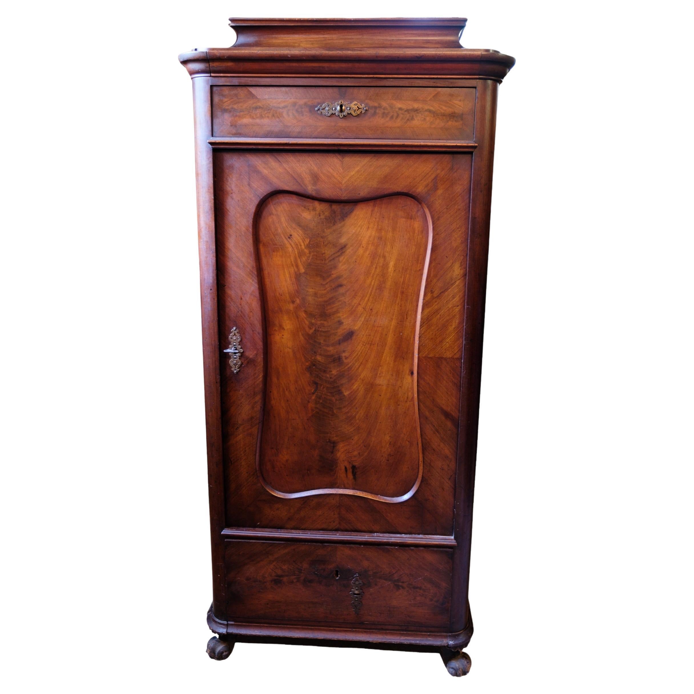 High cabinet of polished walnut, nice antique condition from the 1850s For Sale