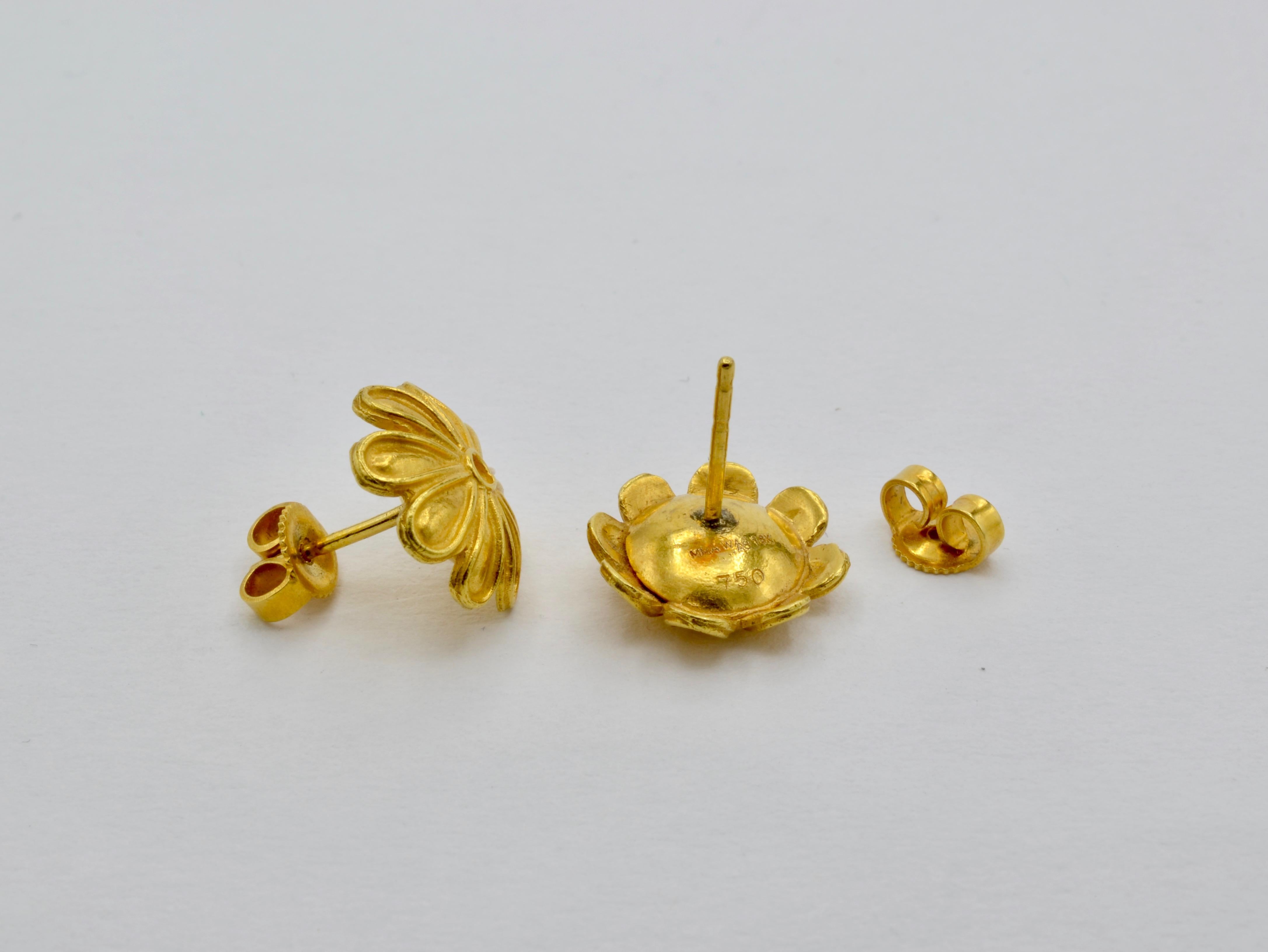 Women's Gold Flower Post Earrings Museum Reproduction