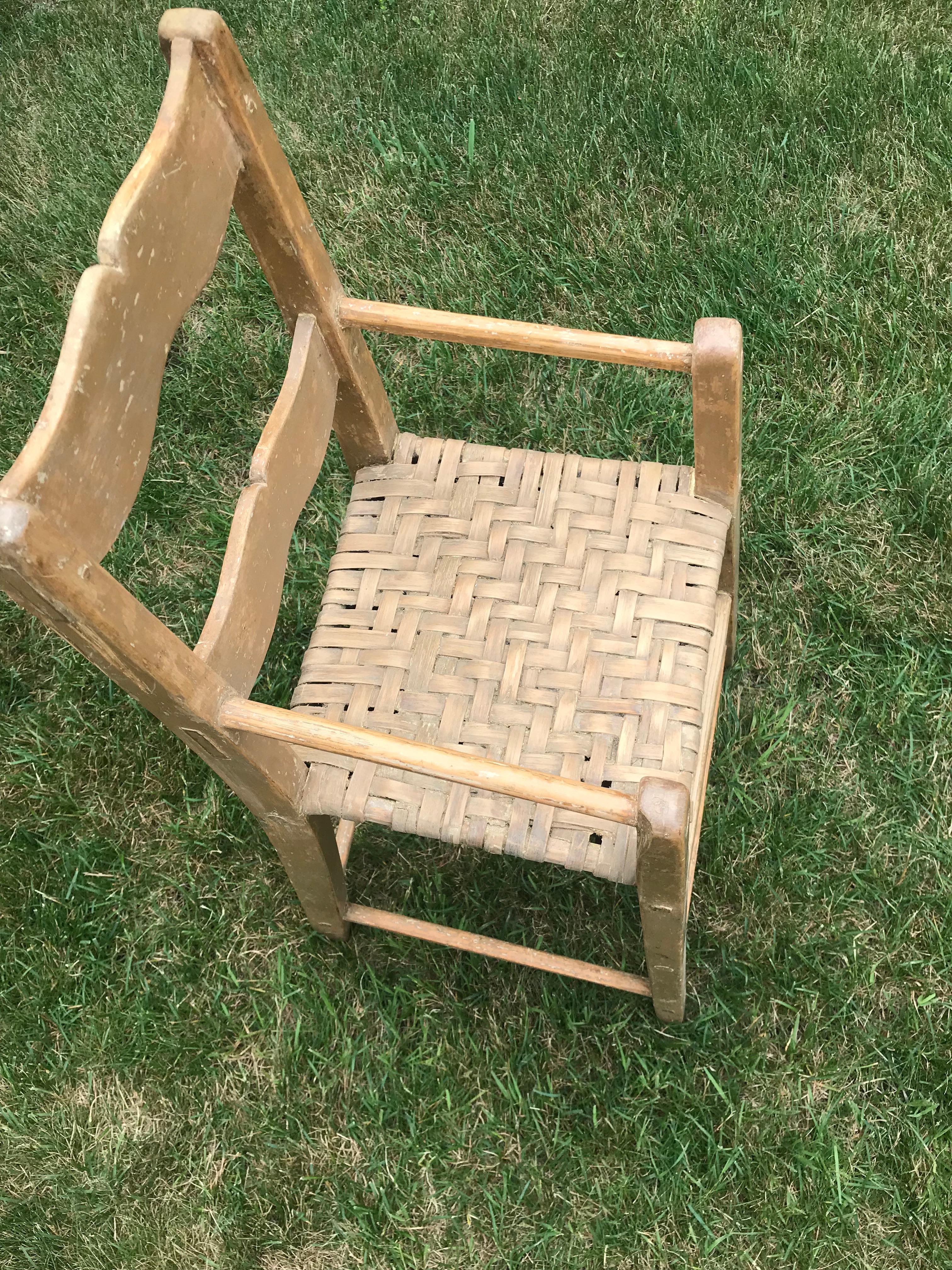 High Chair In Good Condition In Nantucket, MA