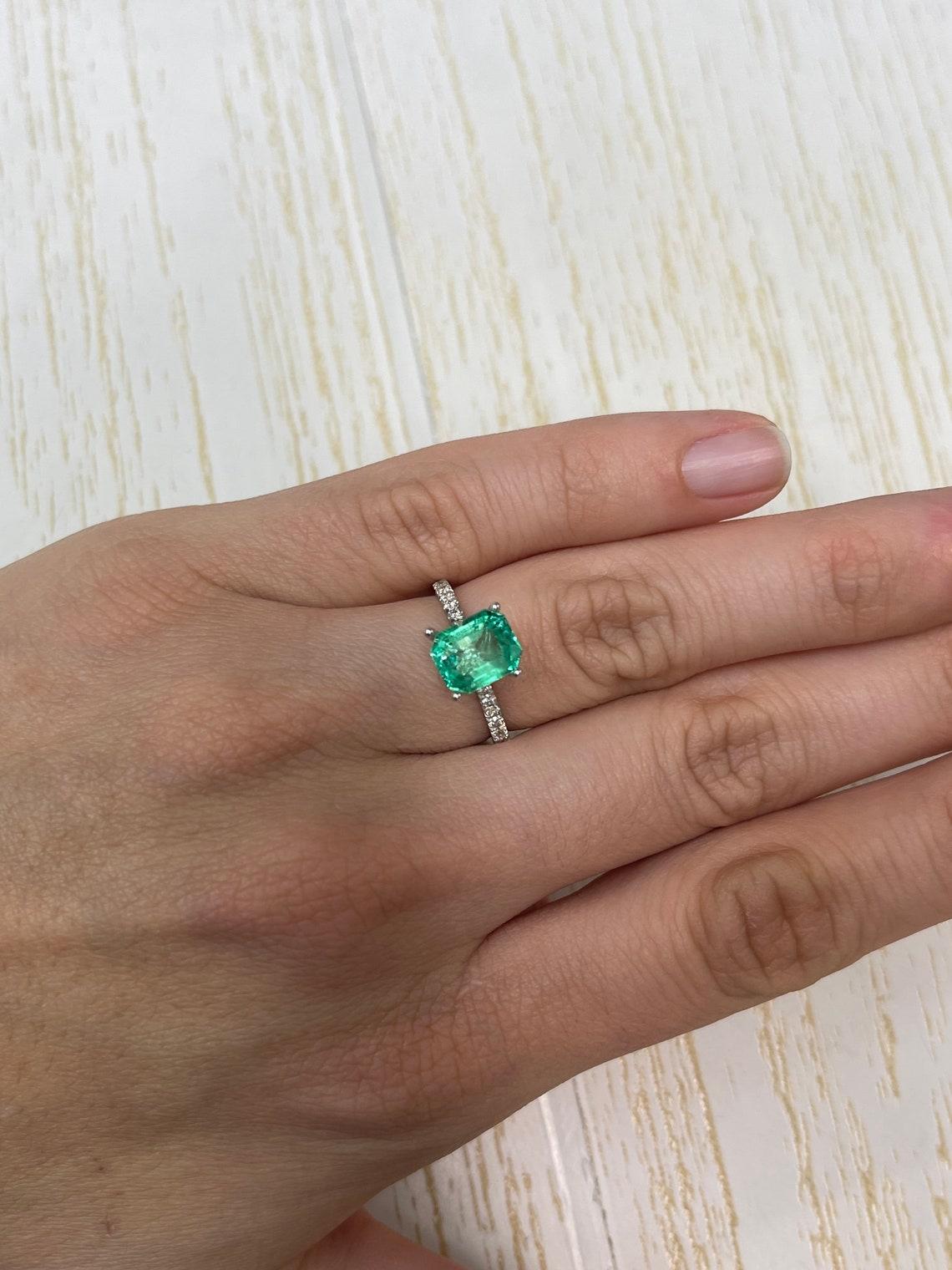 High Clarity 2.14 Carat Yellowish Green Muzo Emerald Cut Colombian Gem - May For Sale 4