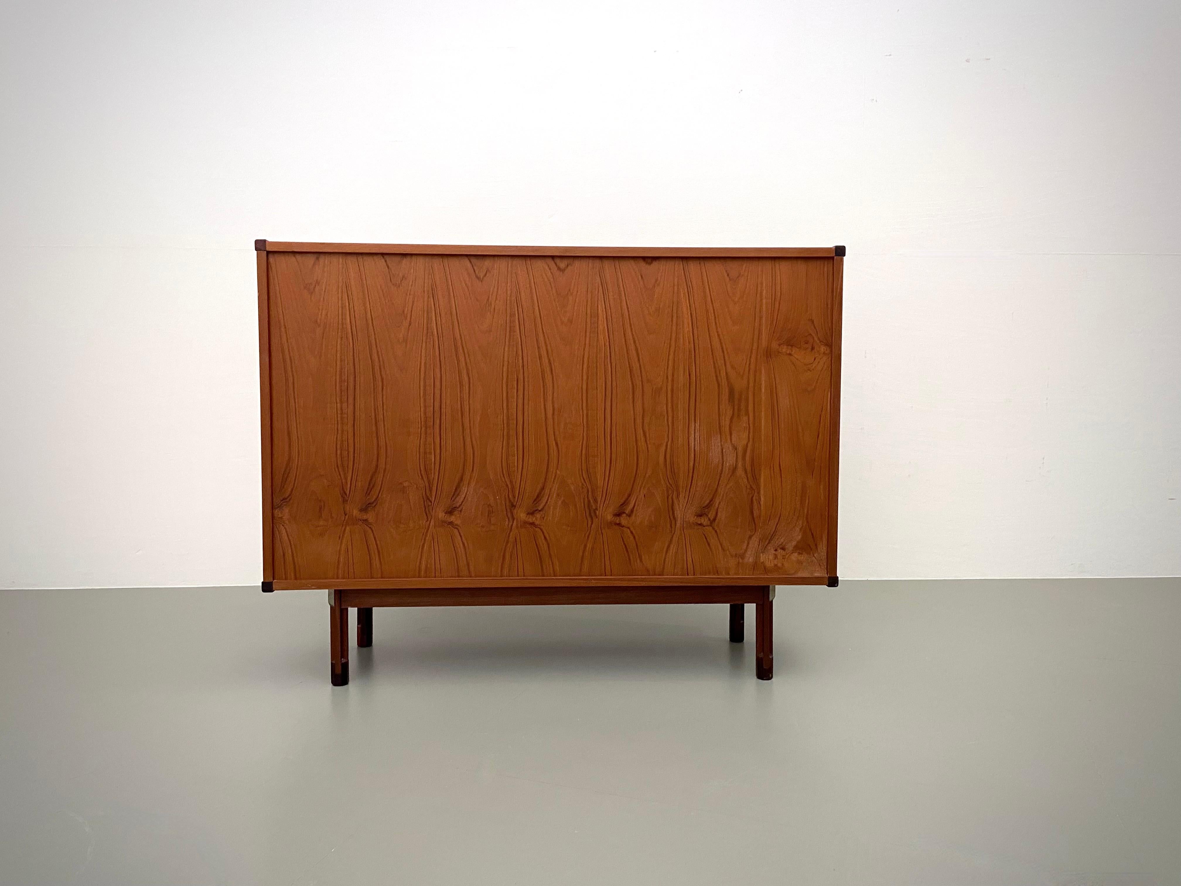 High Credenza by Pierro Ranzani for Elam in Laminate, Teak and Metal, 1962 For Sale 6