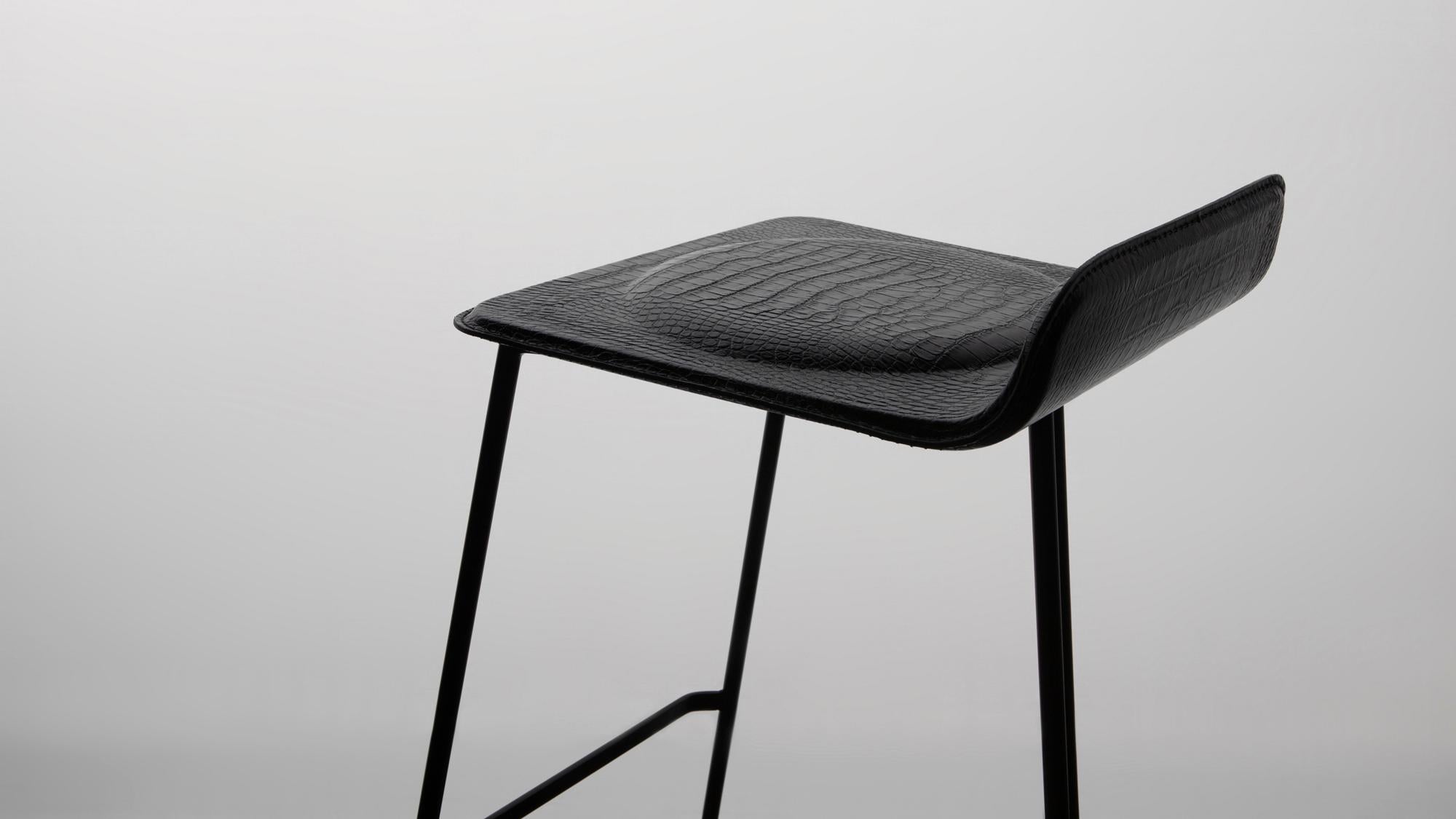 High Drops Bar Stool by Doimo Brasil In New Condition For Sale In Geneve, CH