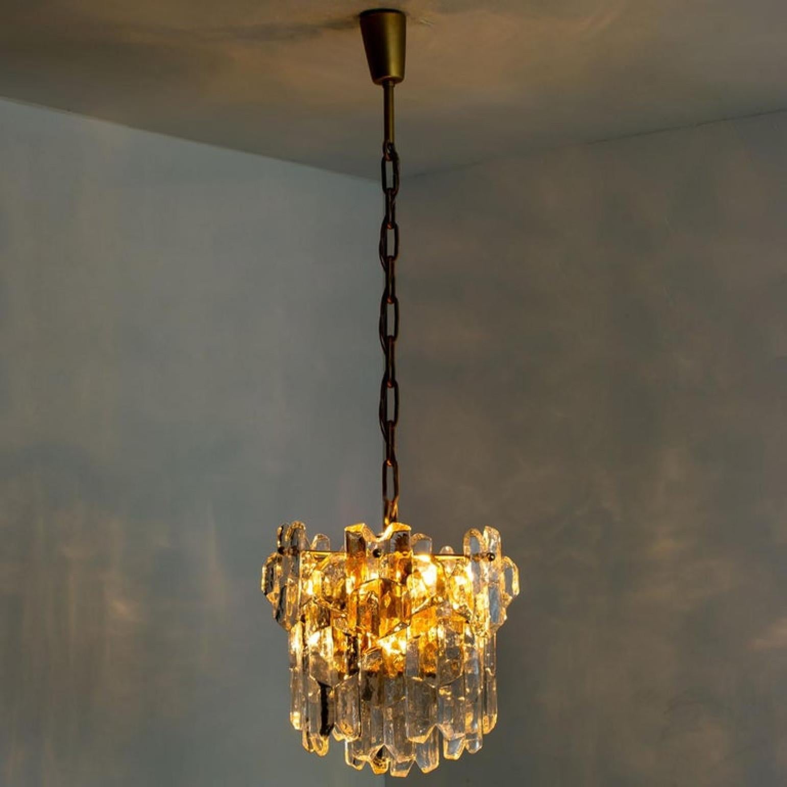 High-End J.T. Kalmar 'Palazzo' Wall Light Fixture, Gilt Brass and Glass, 1970s For Sale 3