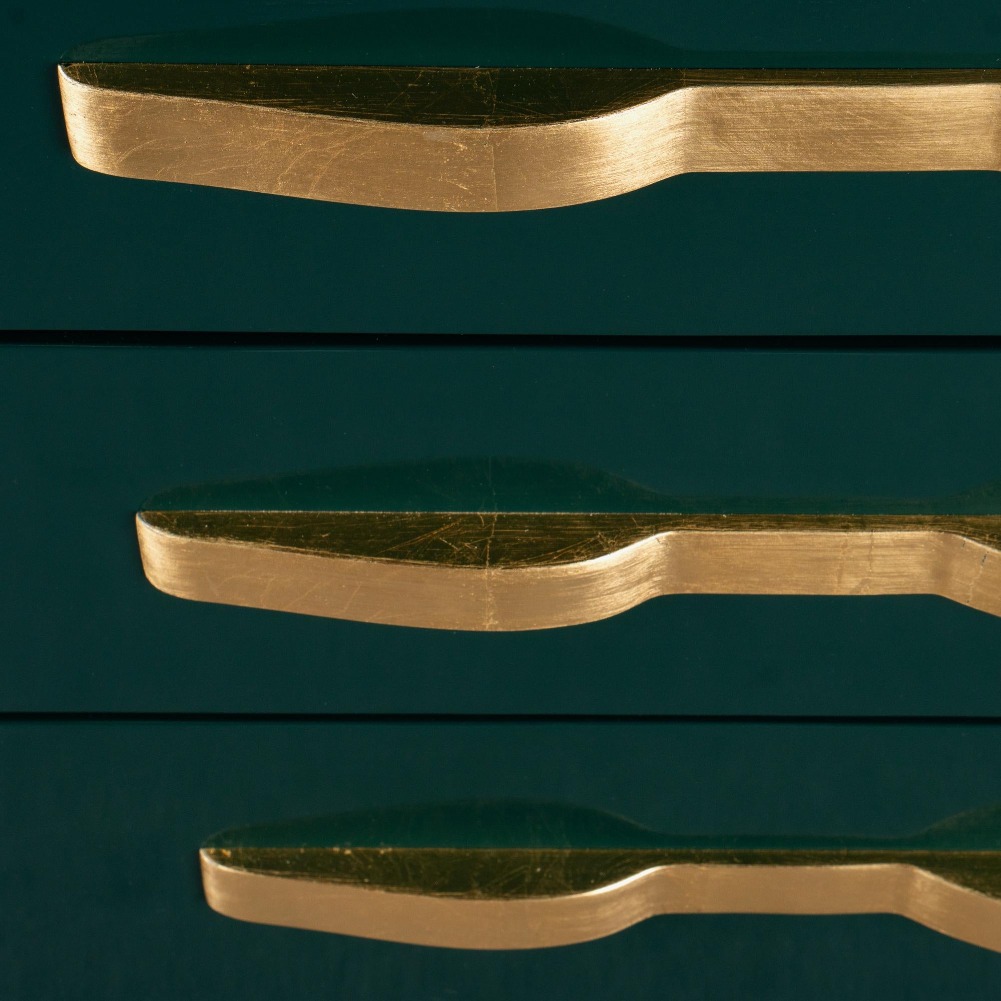 Cassettiera a 3 cassetti di metà secolo in Greene & Greene & Greene, lucida e dorata in vendita 3