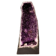 Hochgrauer Amethyst-Kathedrale-Geode