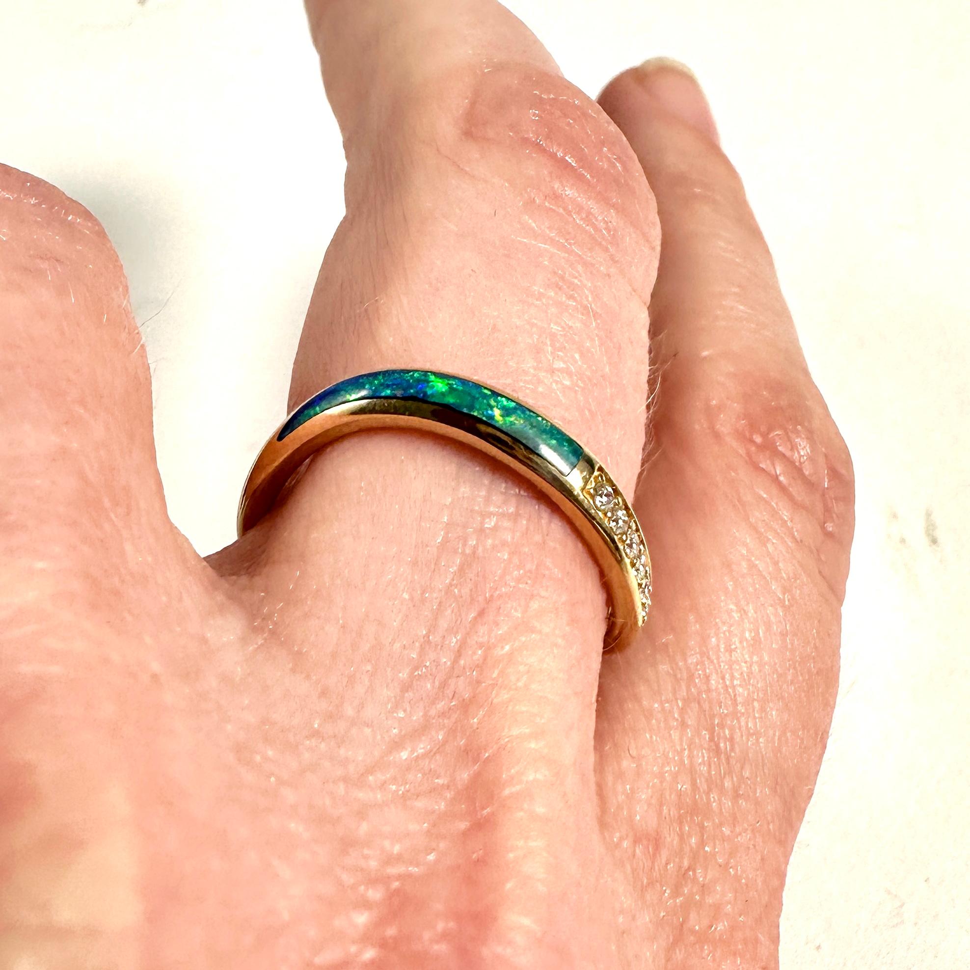 Anillo Apilador Ondulado de Diamantes de Ópalo Australiano de Cinco Estrellas de Oro Amarillo de 14kt en venta 4