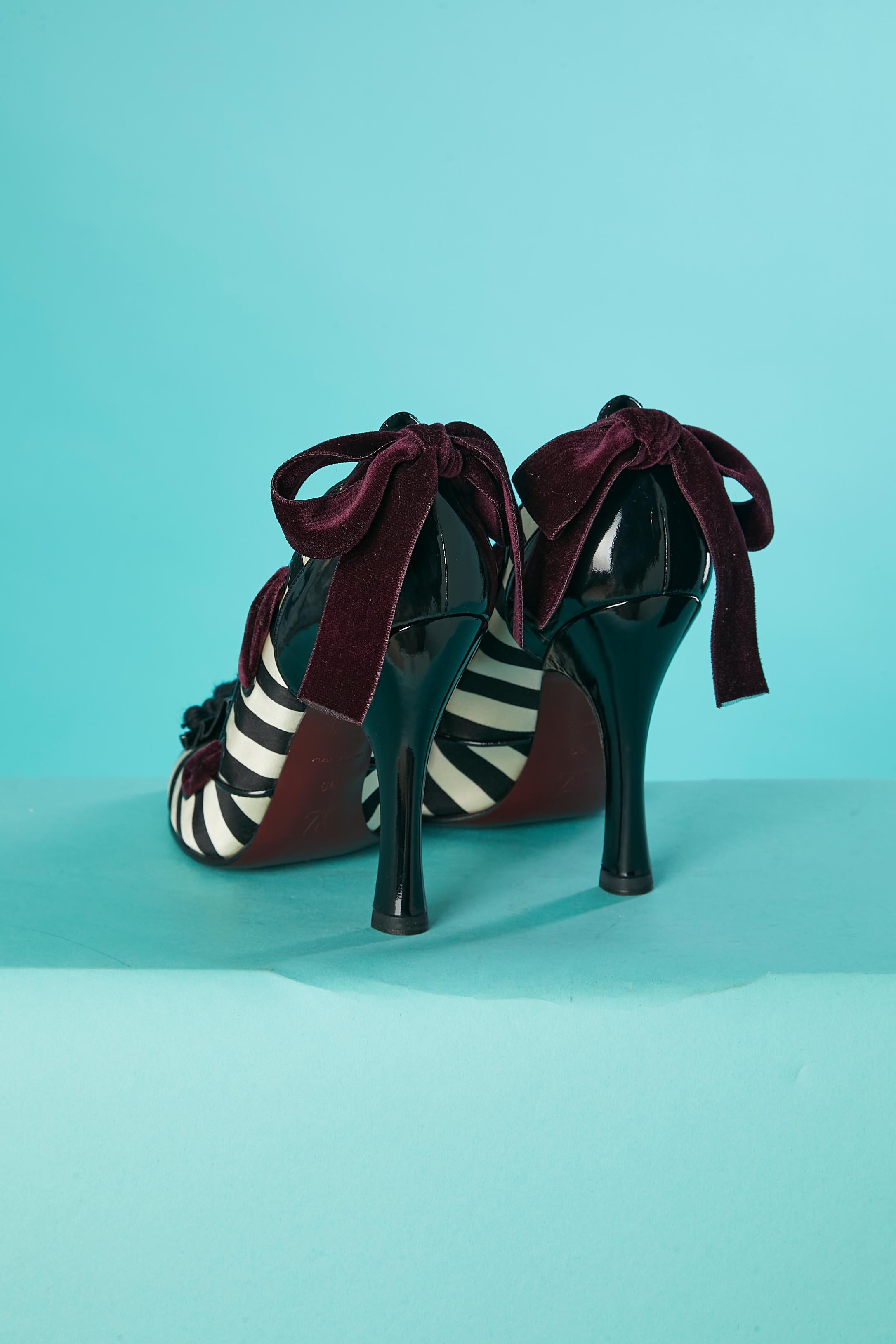 Black High heels black & white striped pump with velvet ribbon Louis Vuitt For Sale