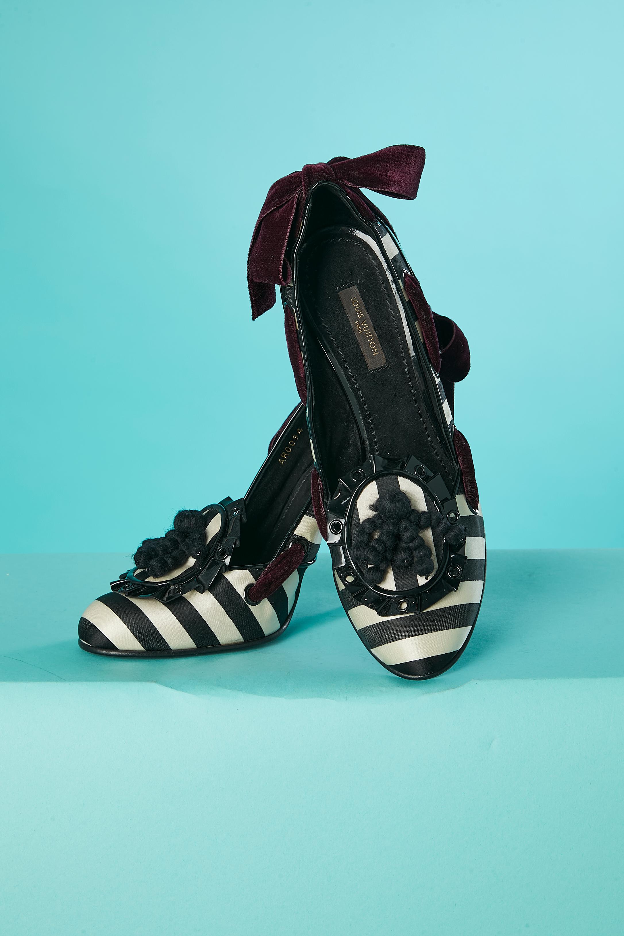 High heels black & white striped pump with velvet ribbon Louis Vuitt In Excellent Condition For Sale In Saint-Ouen-Sur-Seine, FR