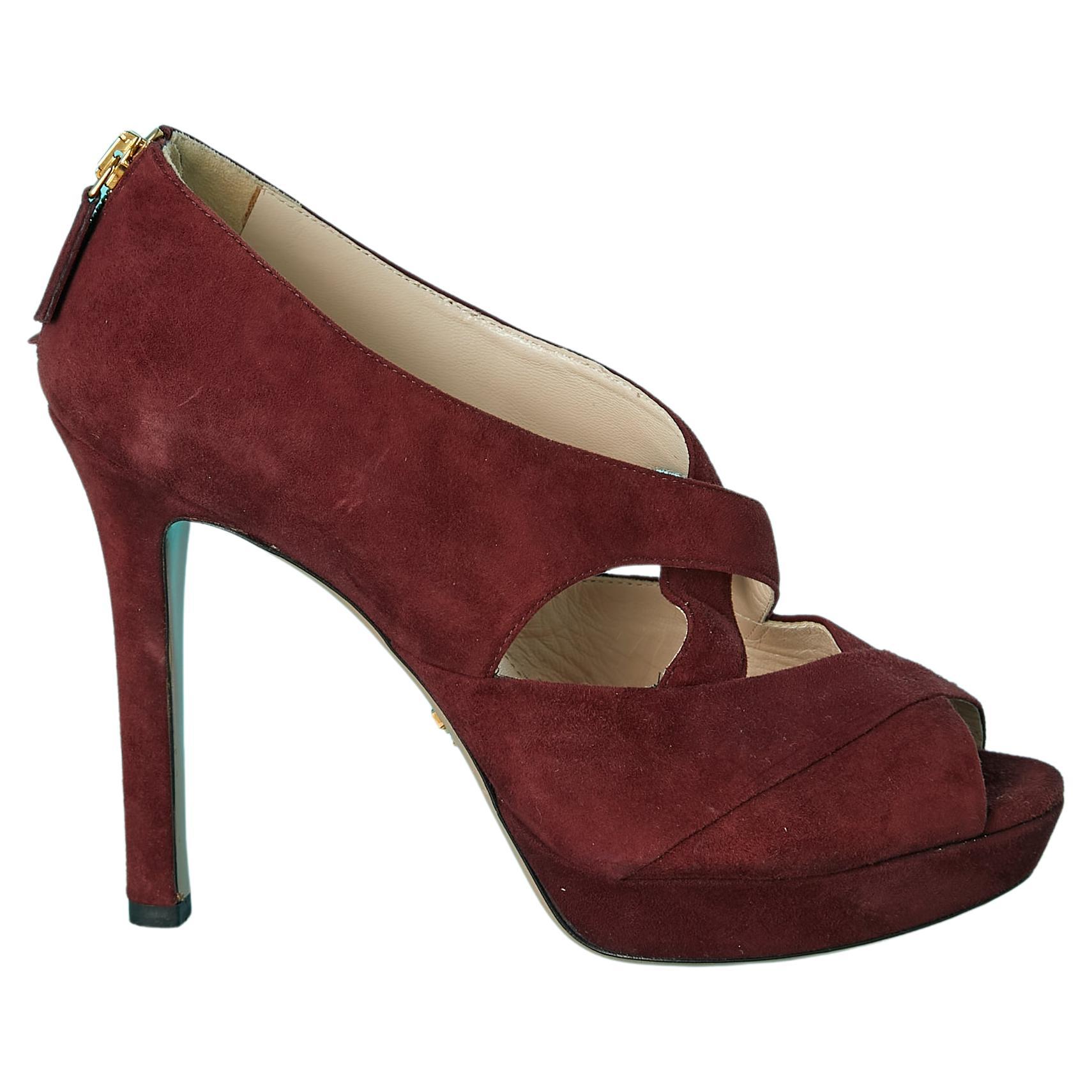 High heels sandals in burgundy suede with cut-work PRADA  For Sale