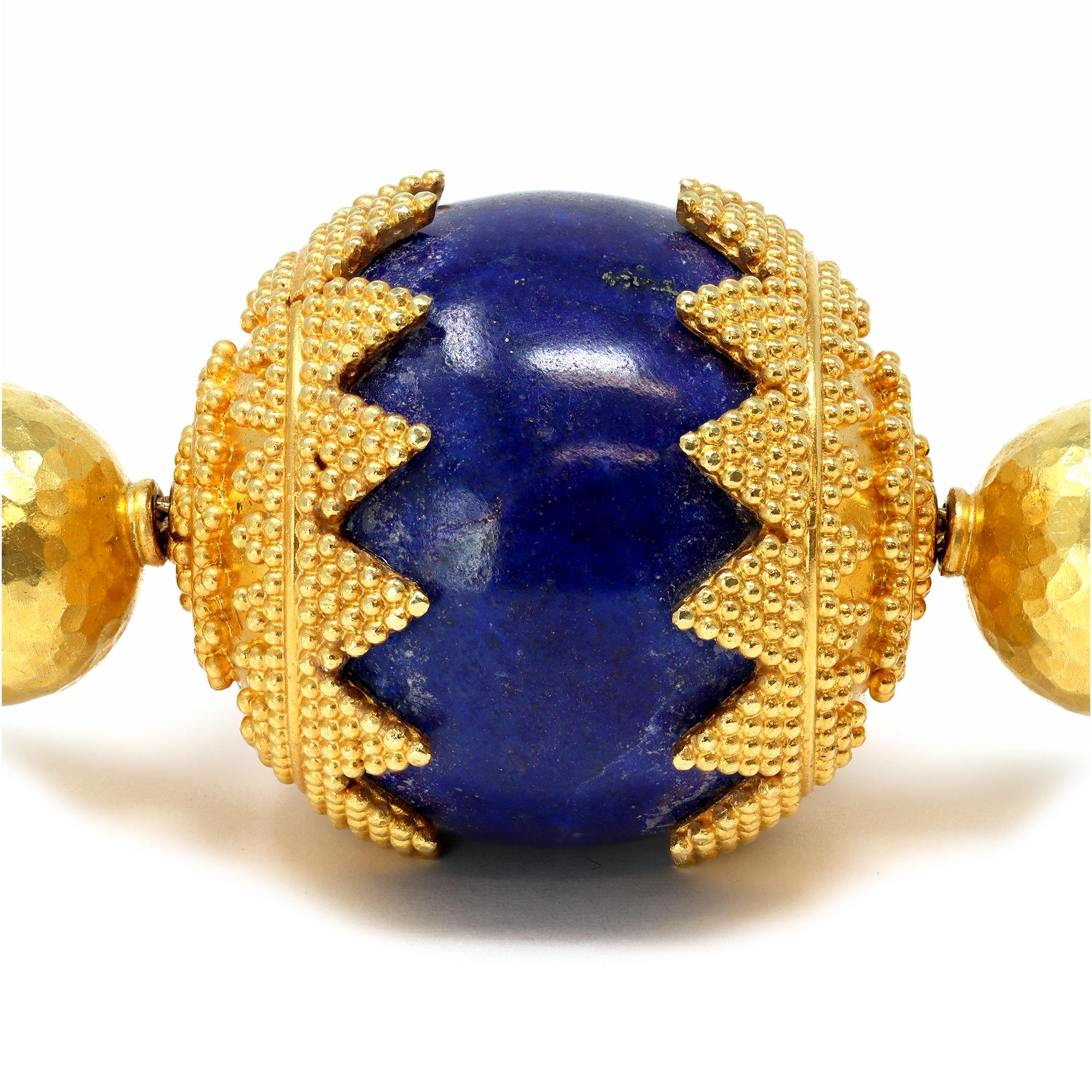 Collana in oro ad alta caratura con perle di lapislazzuli CA 1970 in vendita 1