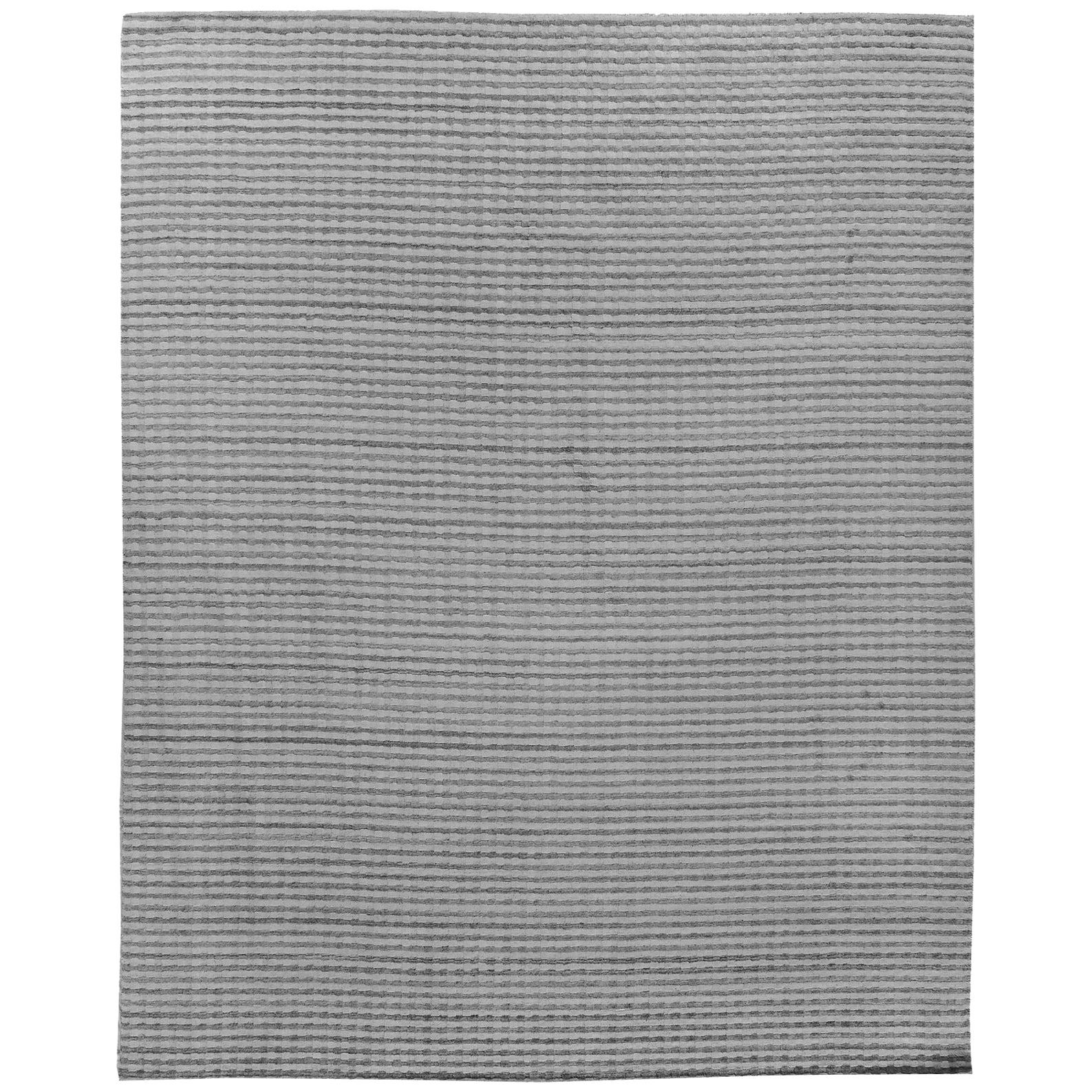 High Low Gray Indian Wool Area Rug For Sale