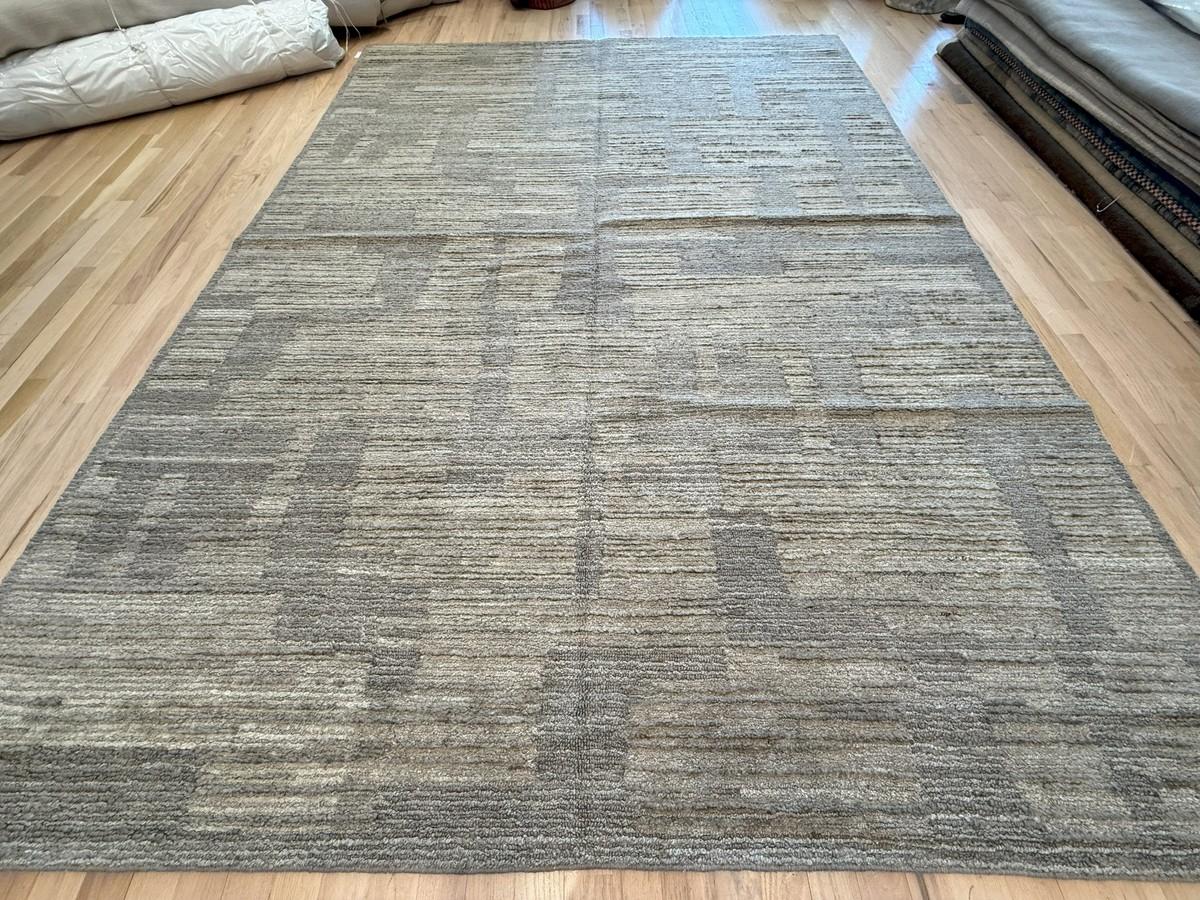 High Low Transitional Design-Teppich im Übergangsdesign (Indisch) im Angebot