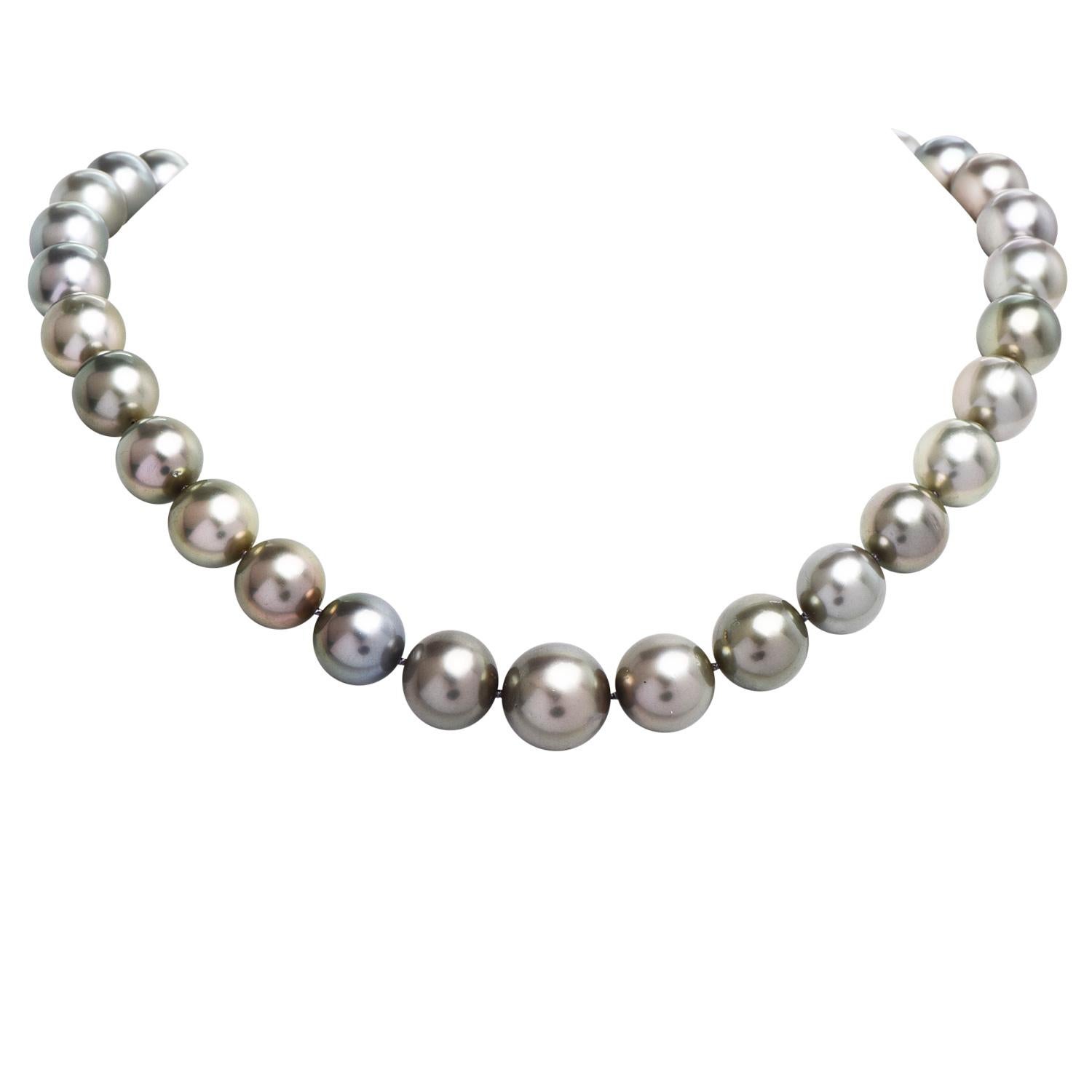 Modern High Lustrous Tahitian South Sea Peacock Gray Pearl Strand Necklace