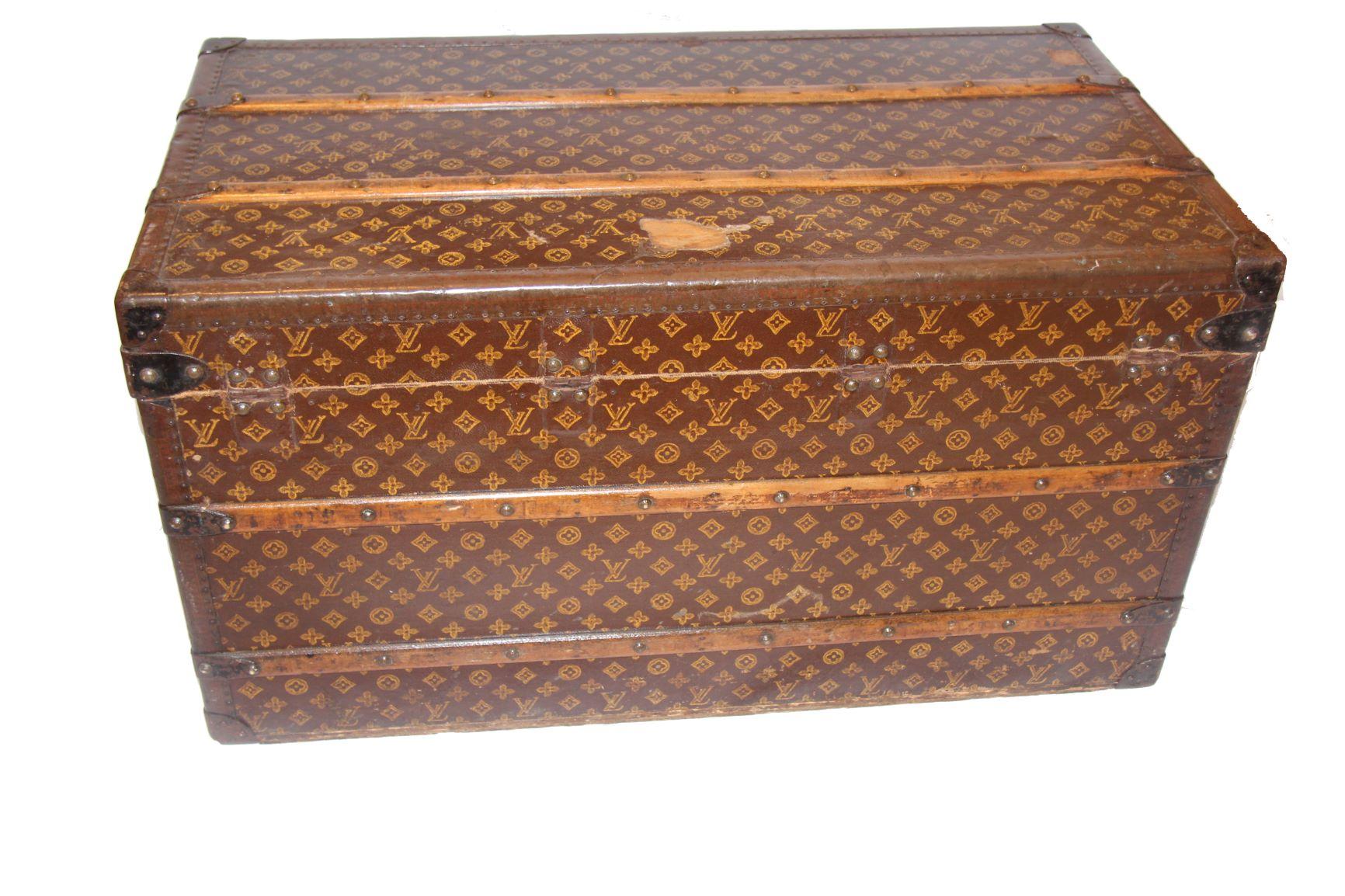 High Monogram Louis Vuitton Trunk, 1910 In Good Condition For Sale In Sao Paulo, Sao Paulo