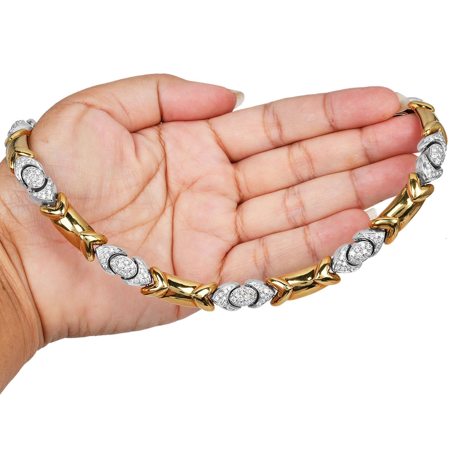 Collana a girocollo in oro giallo bianco 18 carati con diamanti italiani di alta qualità in vendita 1