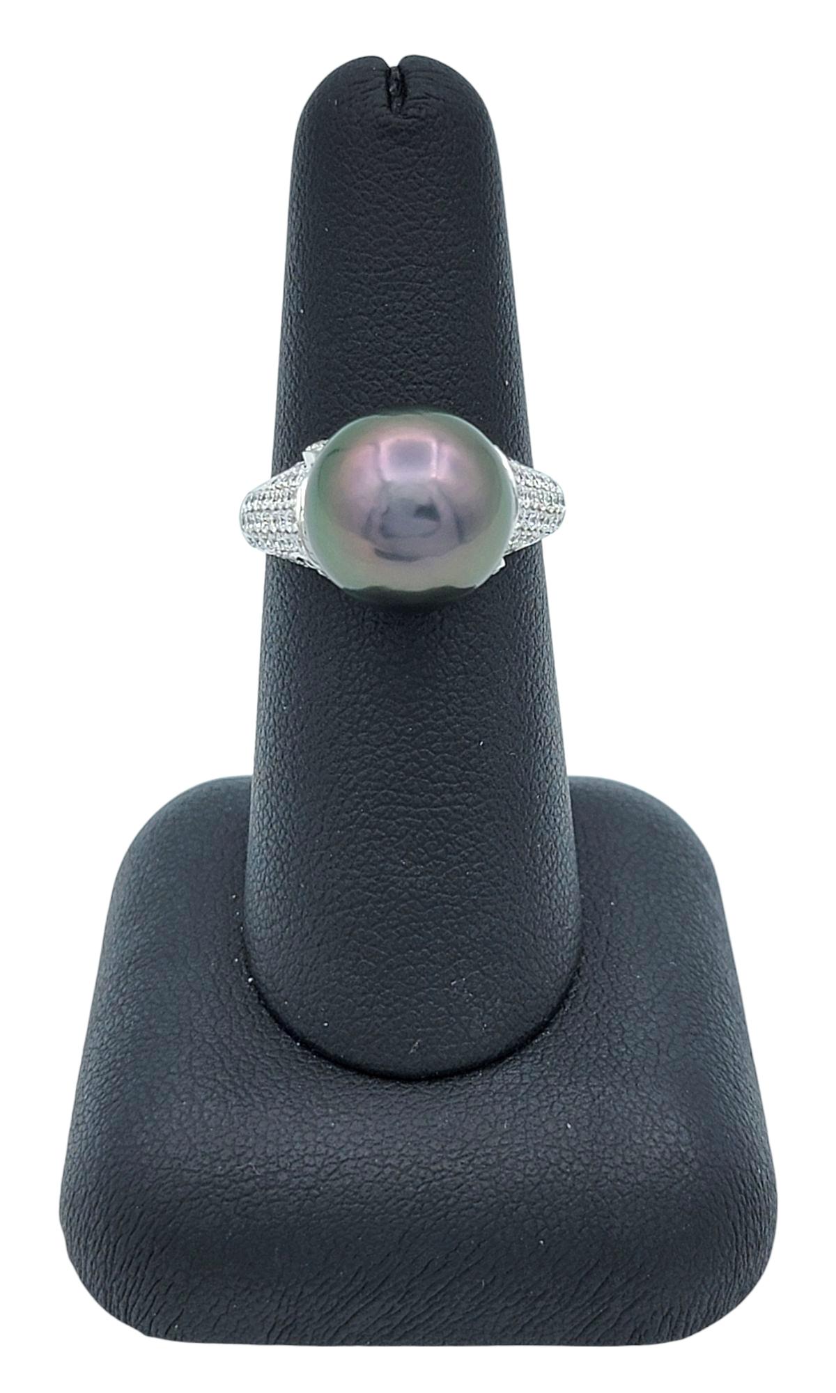 Hochformatiger Cocktailring mit Tahiti-Perlen und Diamantenpavé aus 18 Karat Weißgold im Angebot 5