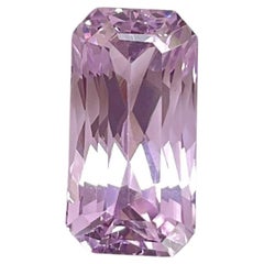 High Quality 10.25 Carats Pink Kunzite Octagon Cut stone For jewelry Natural Gem
