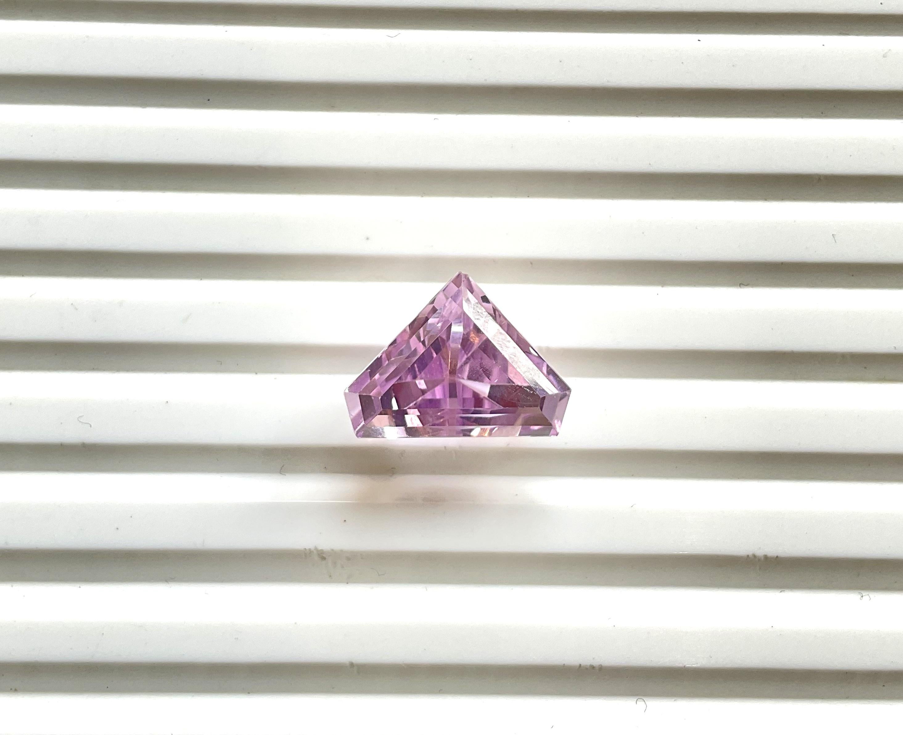 High Quality 11.60 Carats Pink Kunzite Fancy Cut stone For jewelry Natural Gem 1