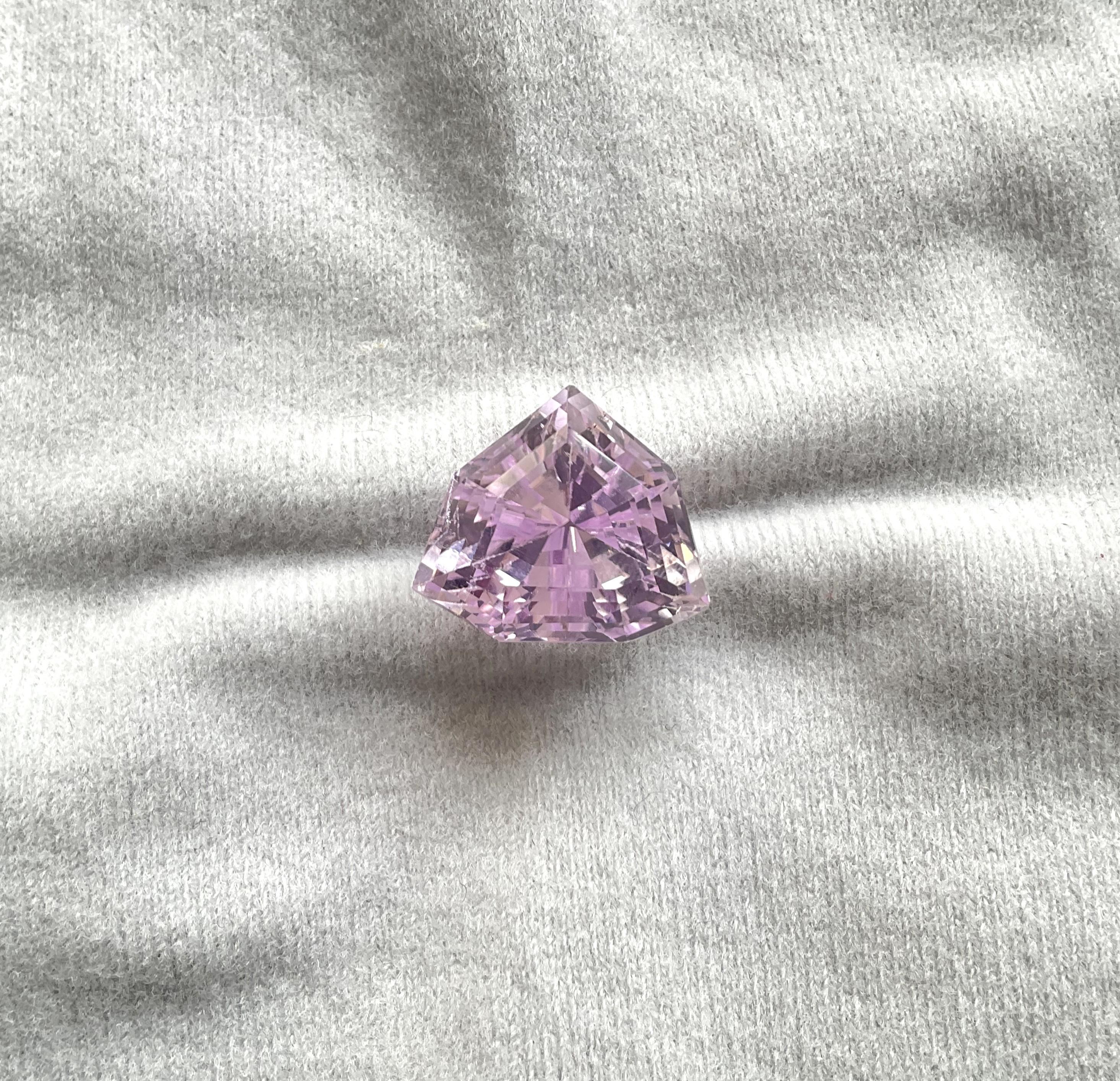 Women's or Men's High Quality 15.85 Carats Pink Kunzite Fancy Cut stone For jewelry Natural Gem