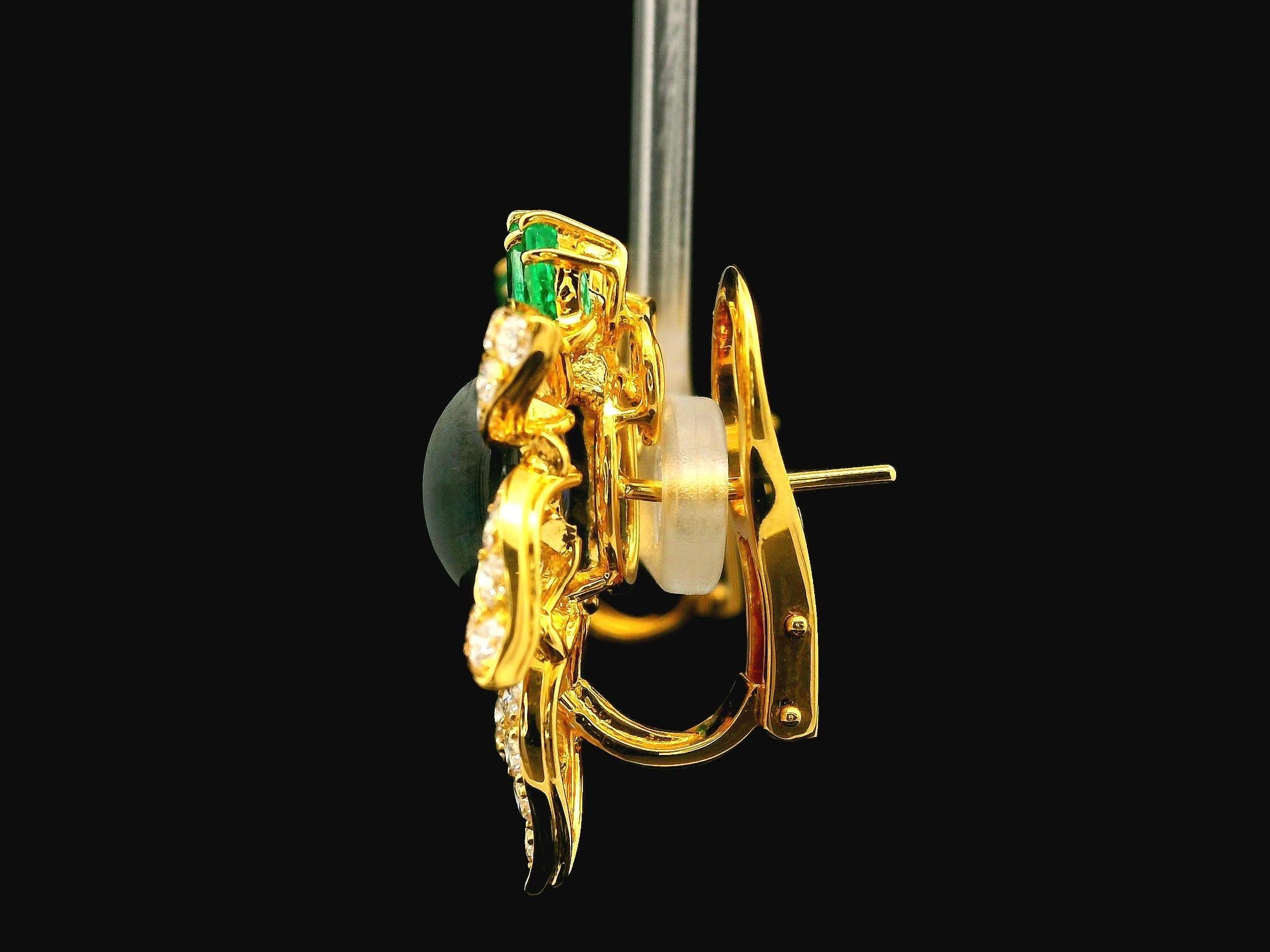 Donna Orecchini a fiore di alta qualità in oro 18k GIA con smeraldo zaffiro e diamante da 16,53ctw in vendita