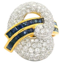 Anello astratto di alta qualità in oro giallo e bianco 18k con zaffiro e diamante da 3,62 carati