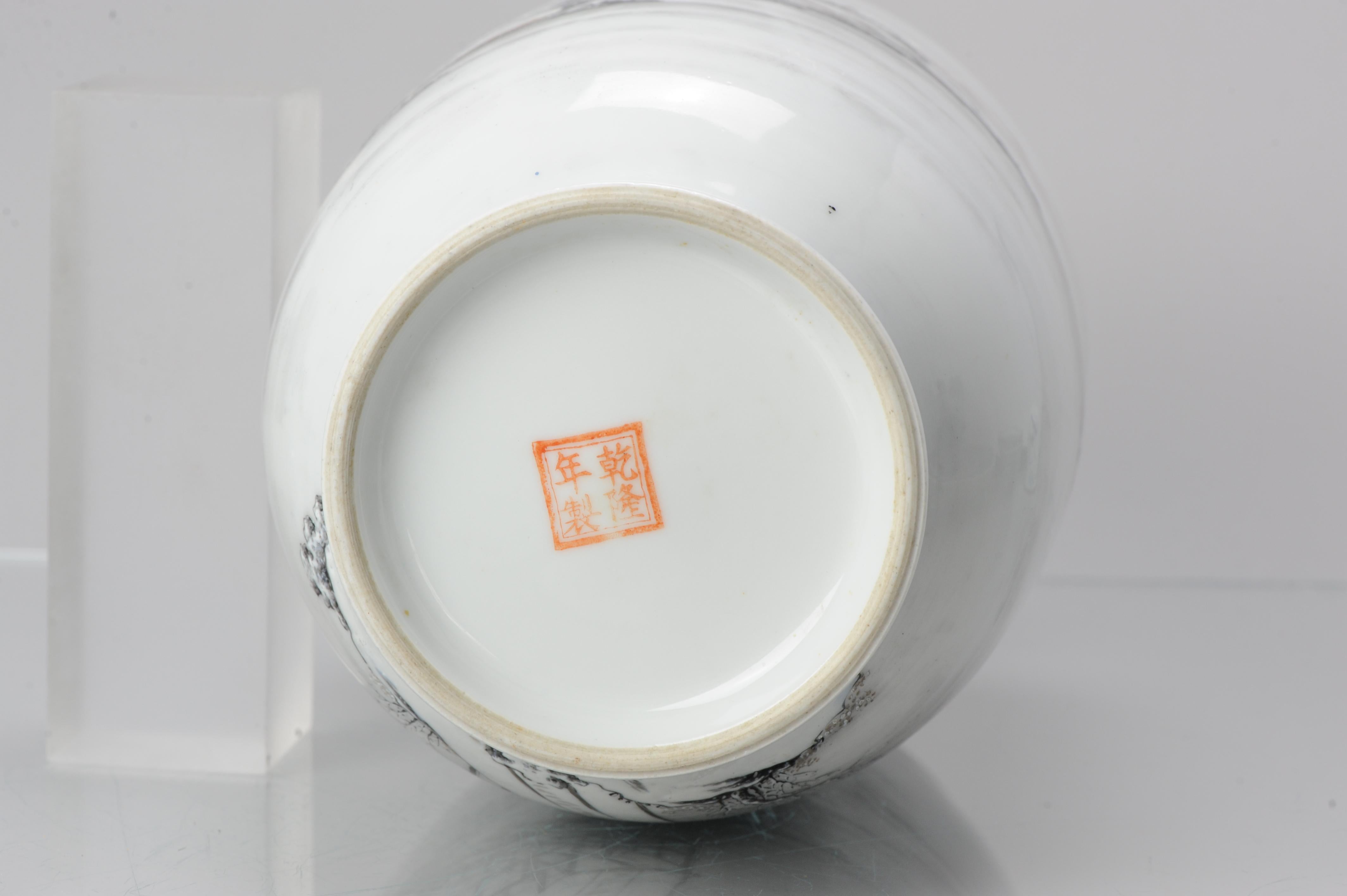 High Quality 1950-1960 Qianlong Marked Chinese Porcelain Vase Proc Winter For Sale 6