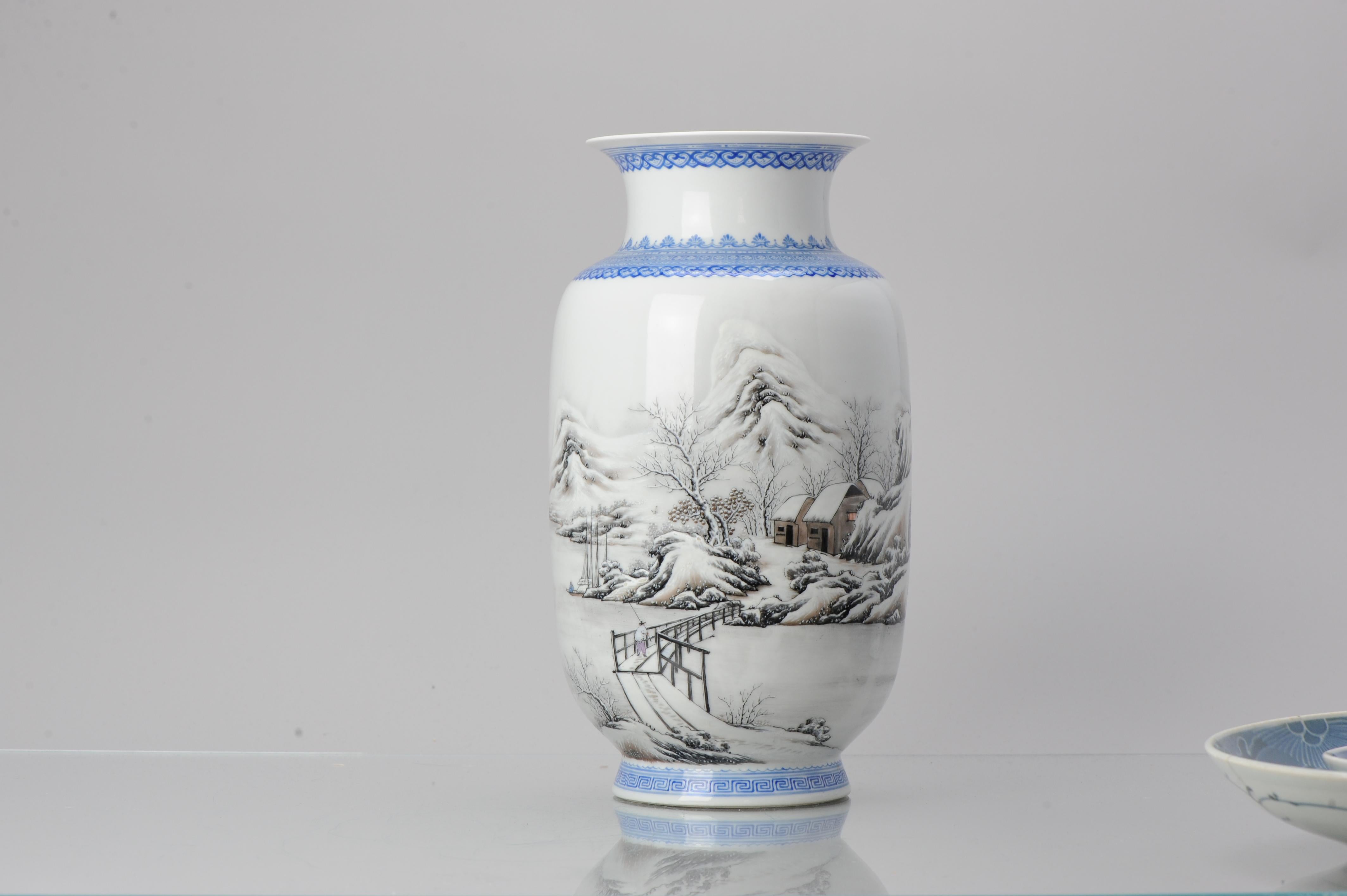 High Quality 1950-1960 Qianlong Marked Chinese Porcelain Vase Proc Winter For Sale 1