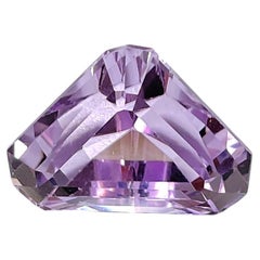 High Quality 33.30 Carats Pink Kunzite Fancy Cut stone For jewelry Natural Gem