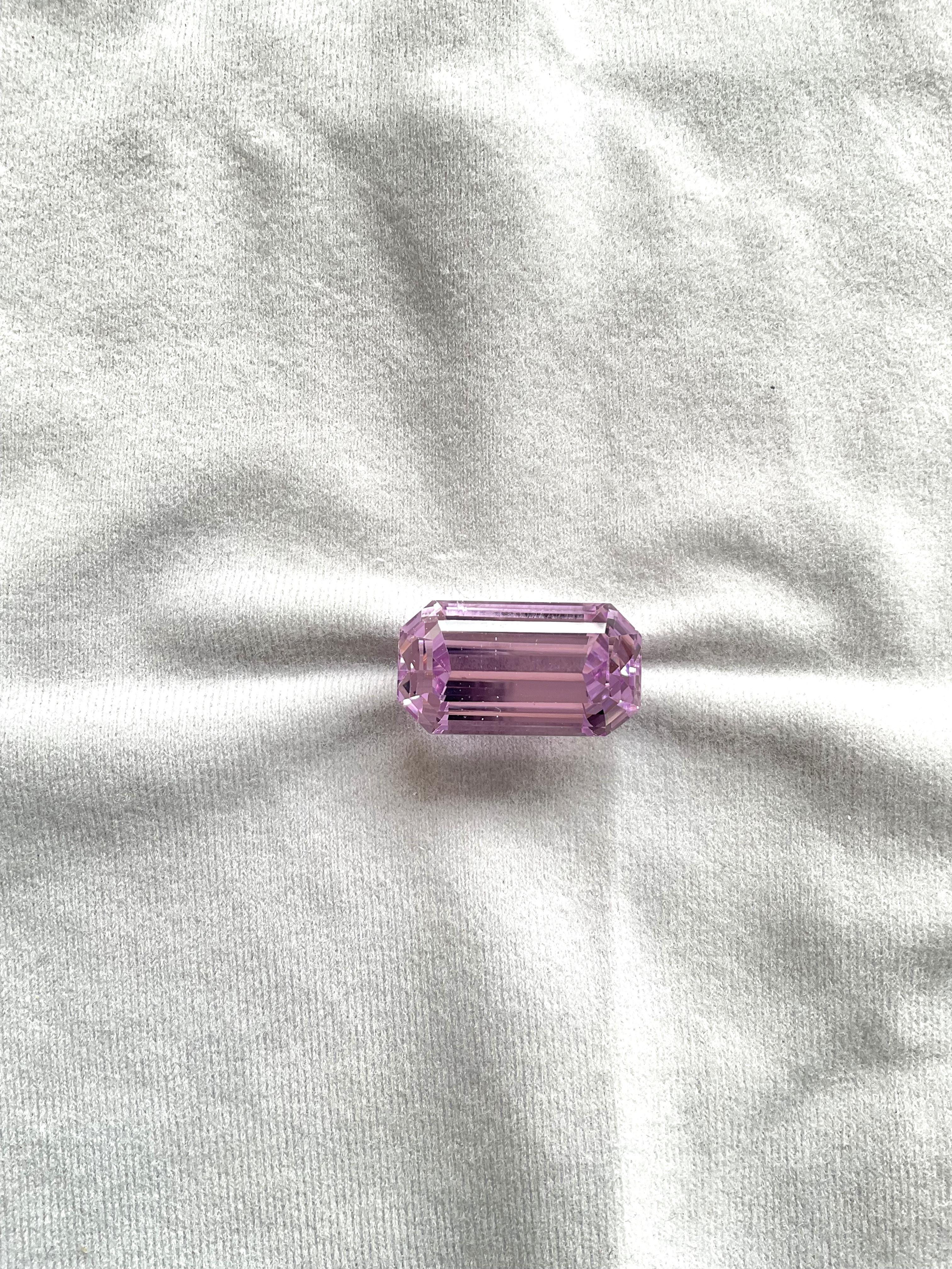 Art Deco High Quality 41.80 Carats Pink Kunzite Octagon Cut stone For jewelry Natural Gem