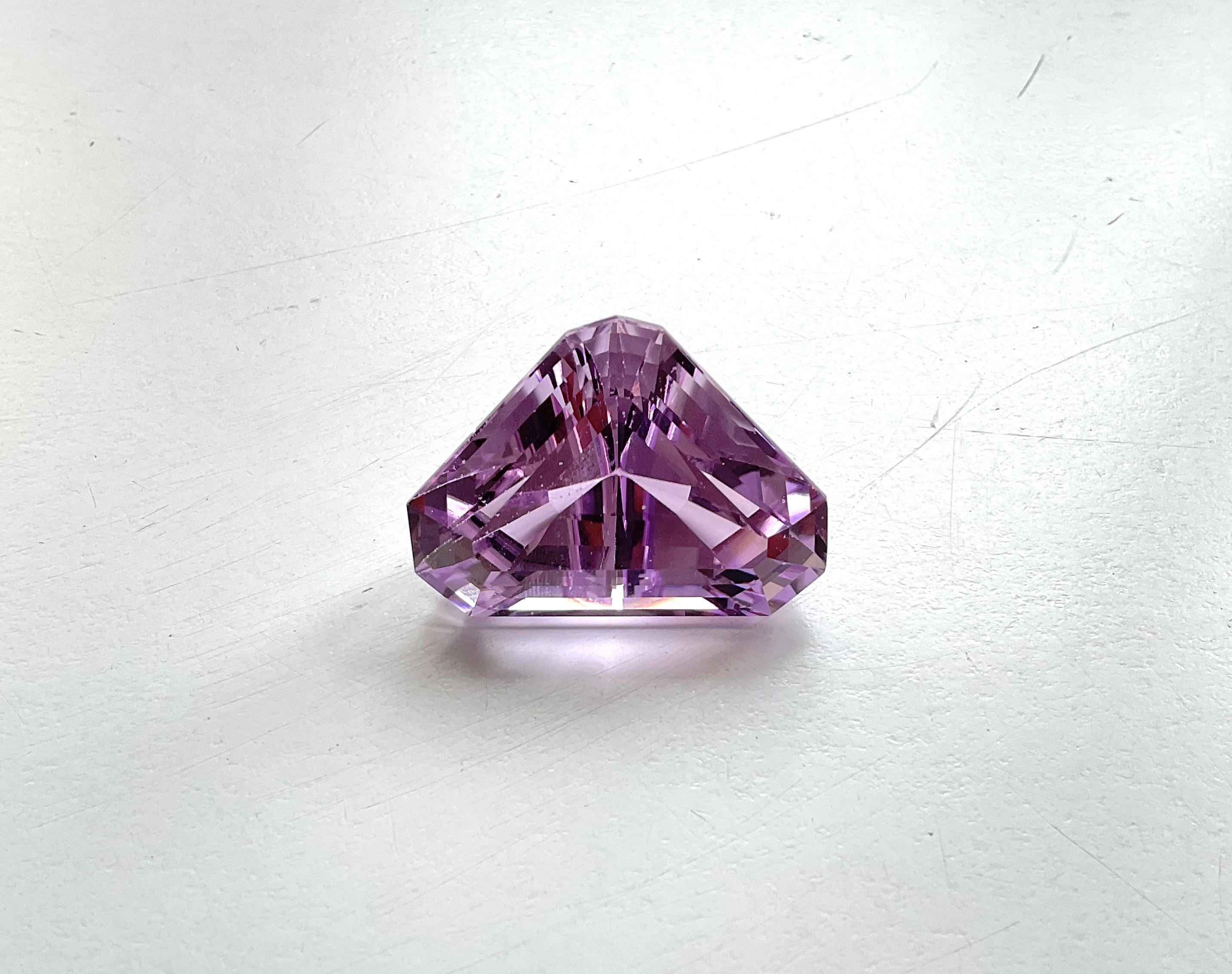 High Quality 90.82 Carats Pink Kunzite Fancy Cut stone For jewelry Natural Gem 1