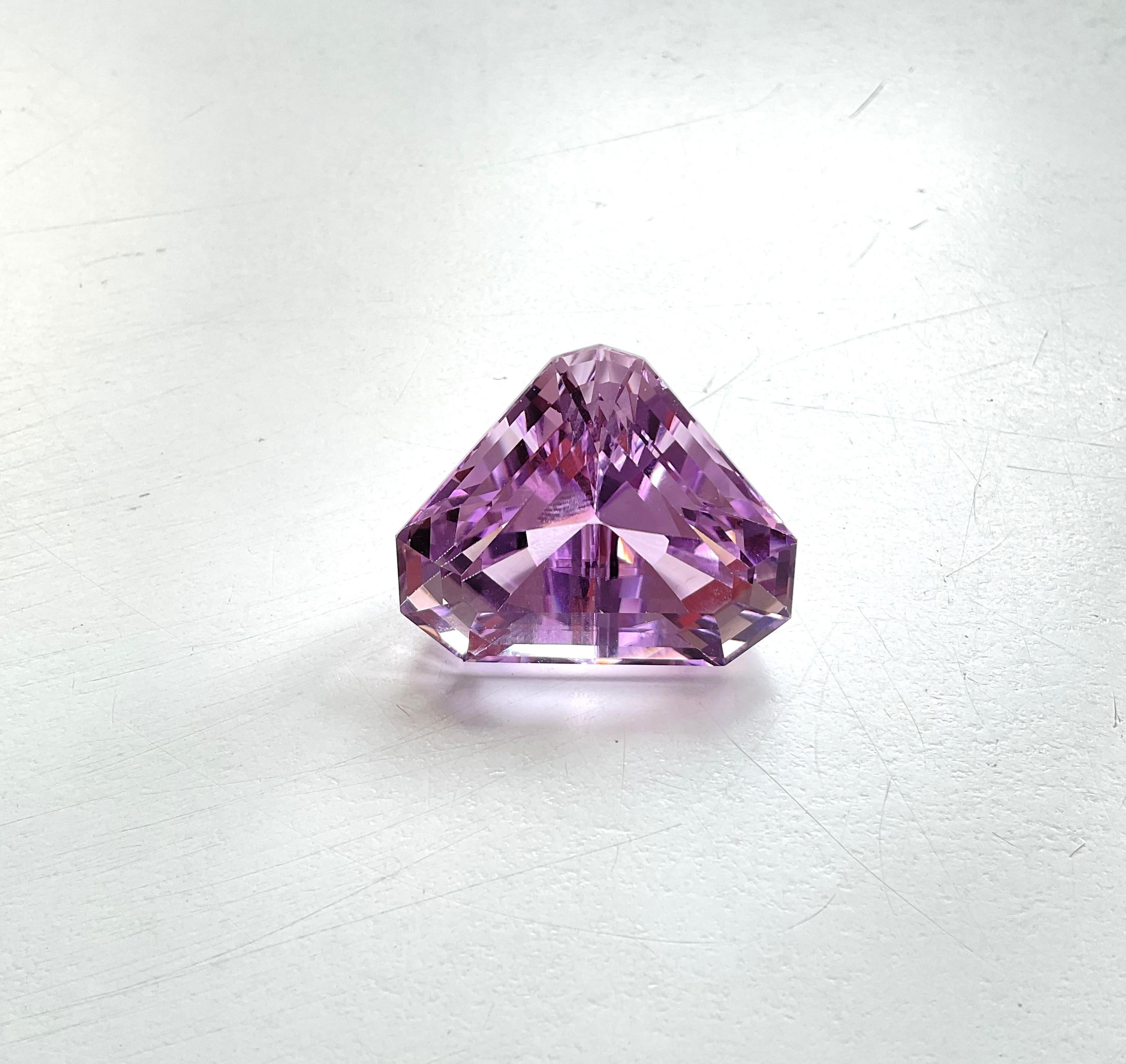 High Quality 92.35 Carats Pink Kunzite Fancy Cut stone For jewelry Natural Gem 1